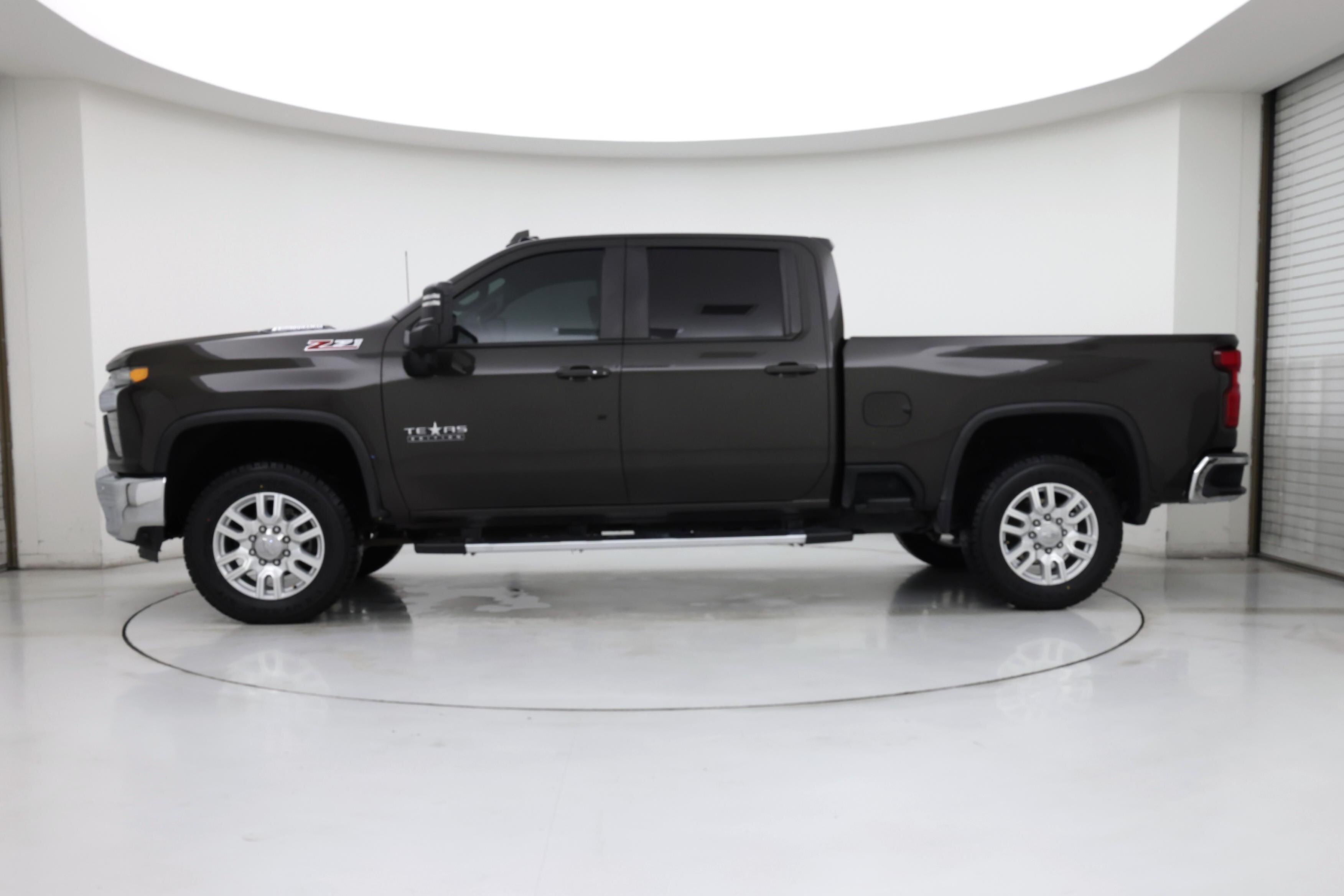 Thumbnail: 2021 Chevrolet Silverado 2500 - 3