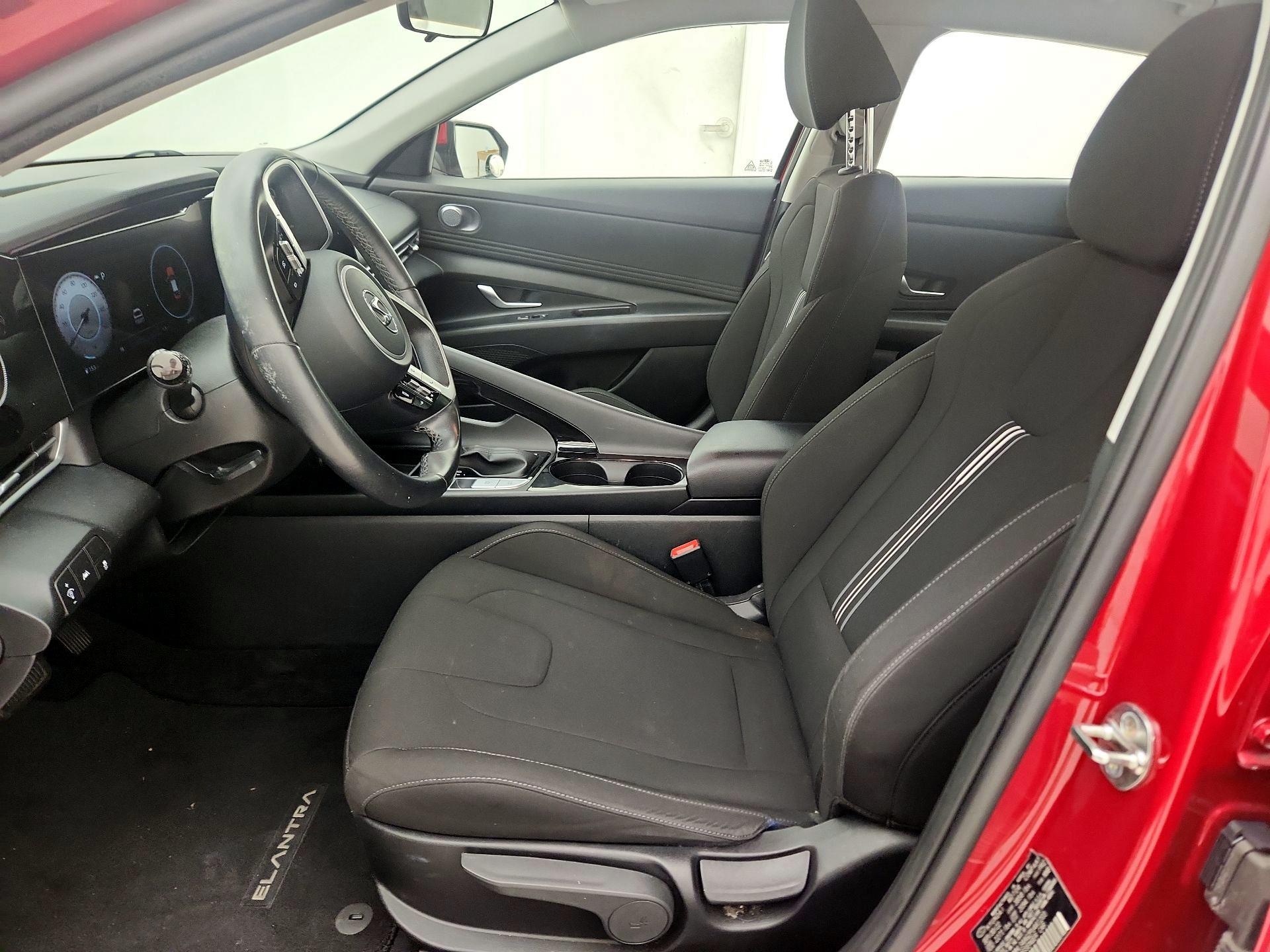 Thumbnail: 2023 Hyundai Elantra - 11