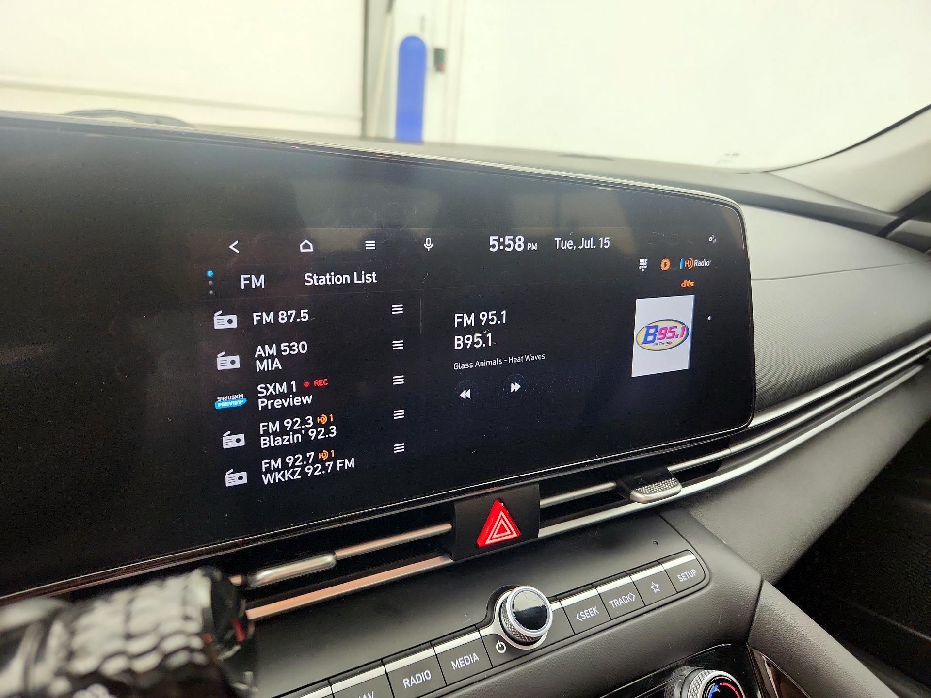 Thumbnail: 2023 Hyundai Elantra - 16