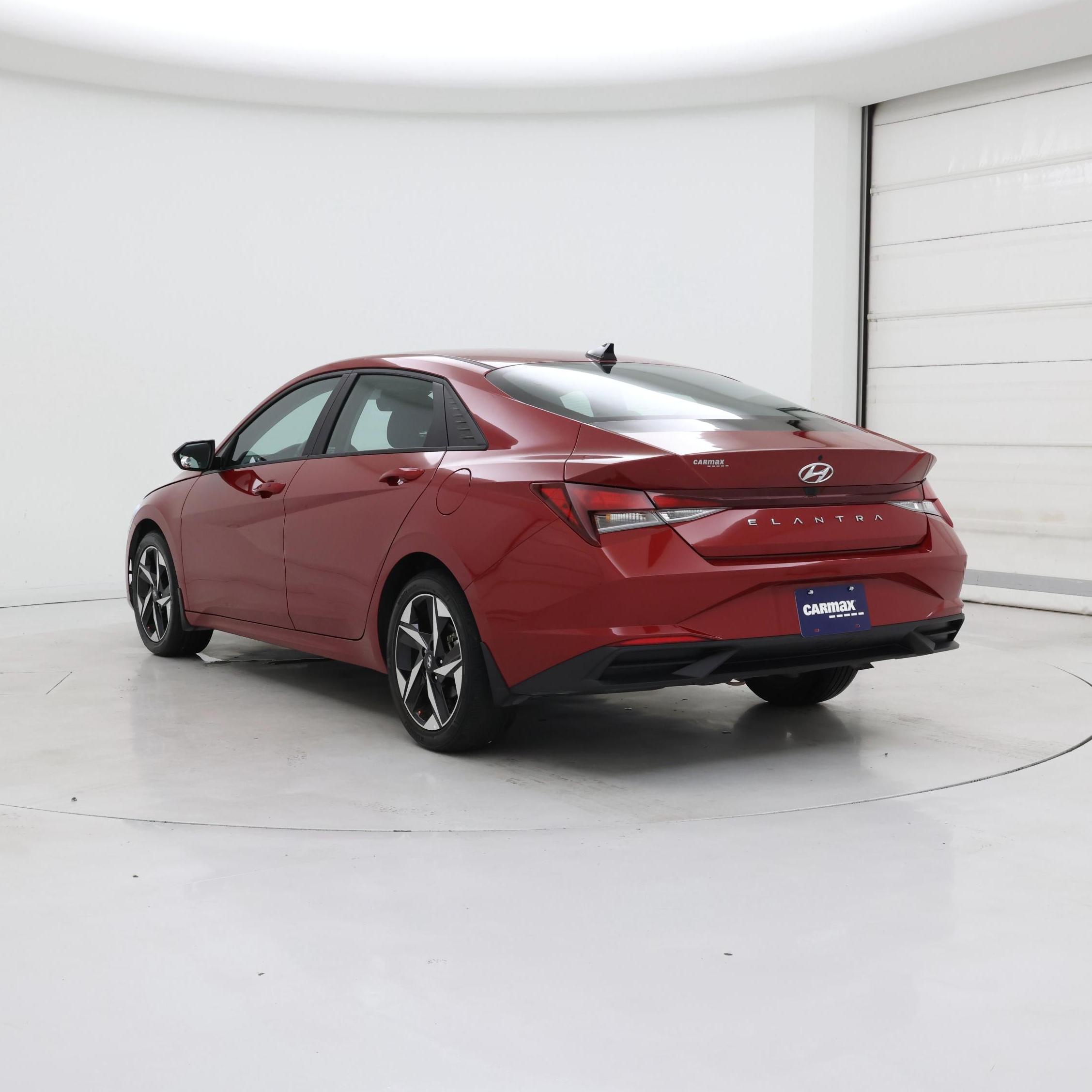 Thumbnail: 2023 Hyundai Elantra - 2