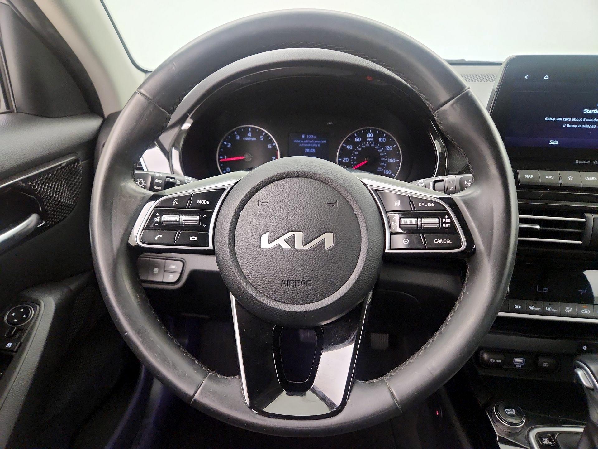 Thumbnail: 2022 Kia Seltos - 10