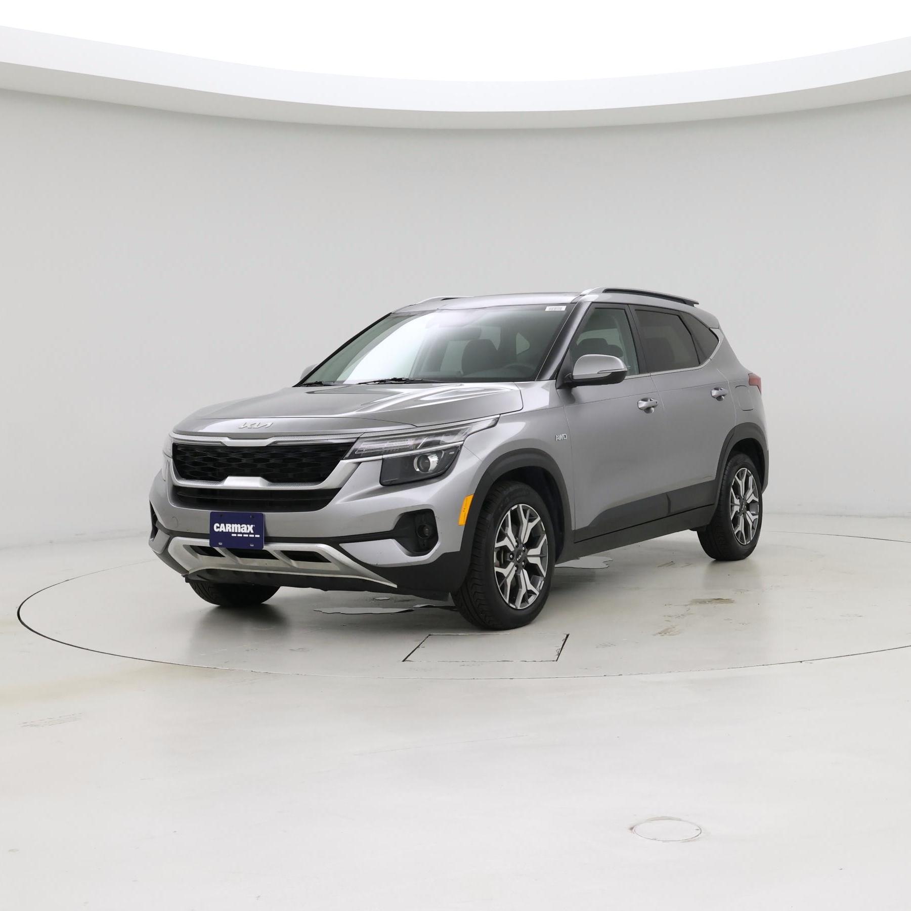 Thumbnail: 2022 Kia Seltos - 4