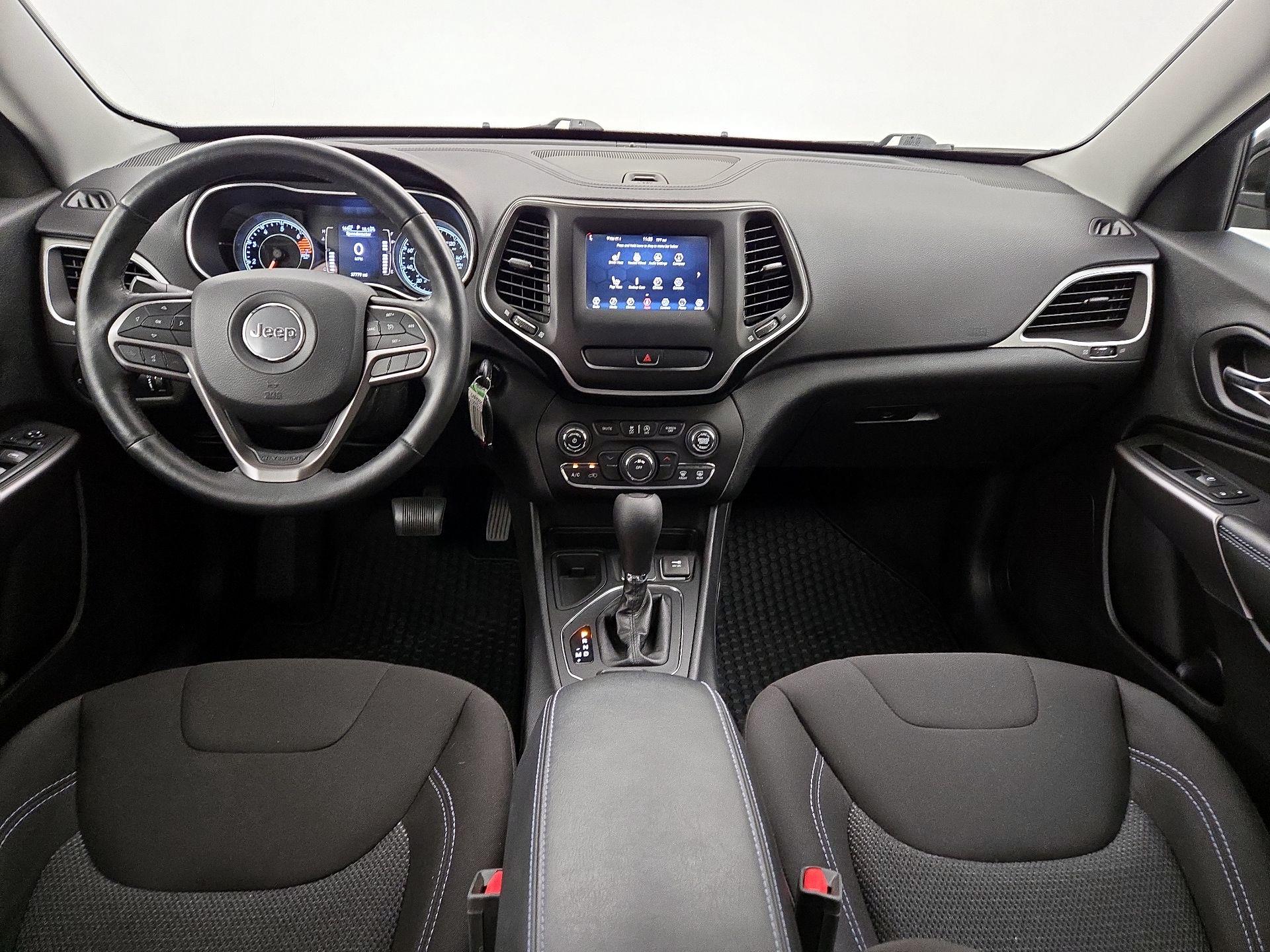 Thumbnail: 2019 Jeep Cherokee - 9