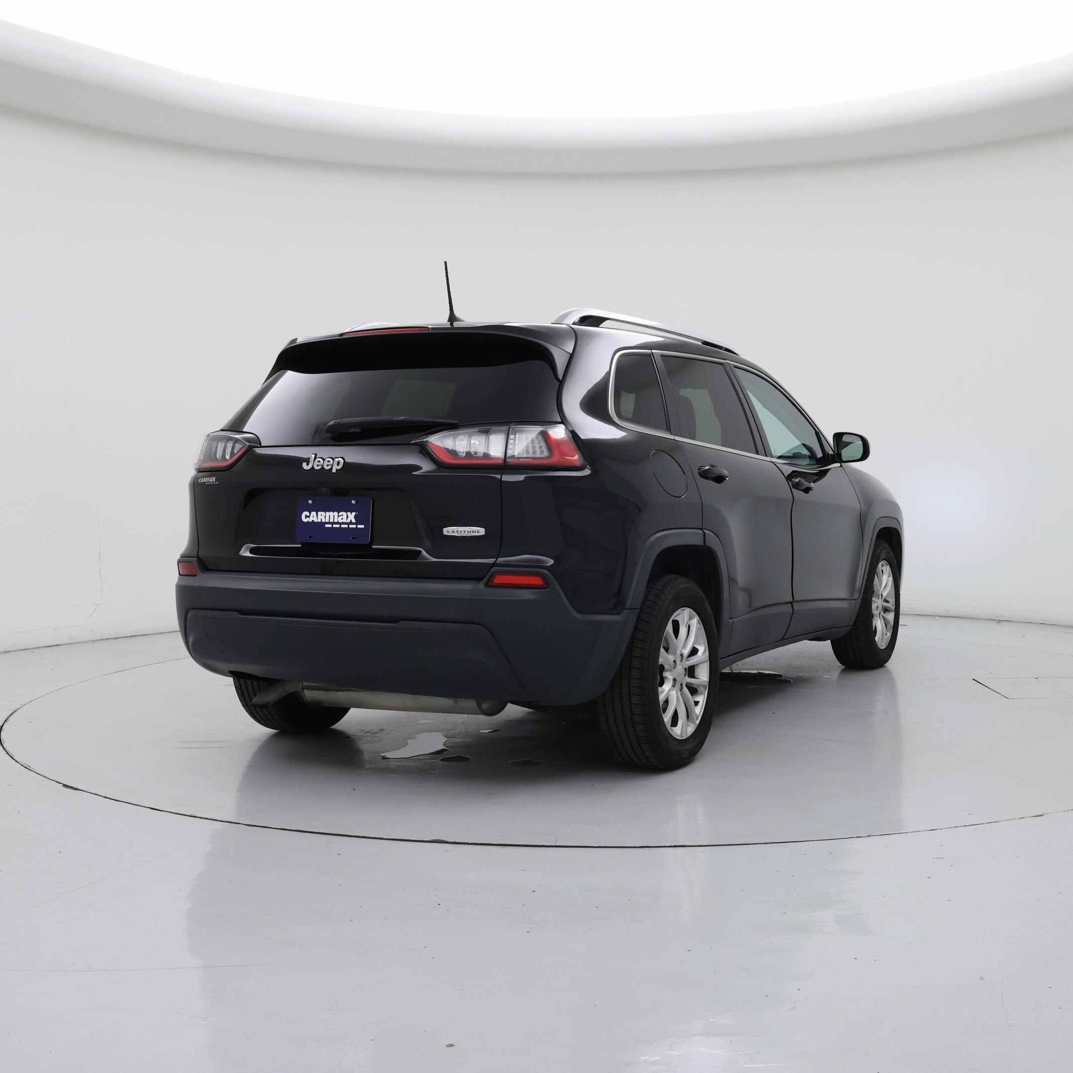 Thumbnail: 2019 Jeep Cherokee - 8