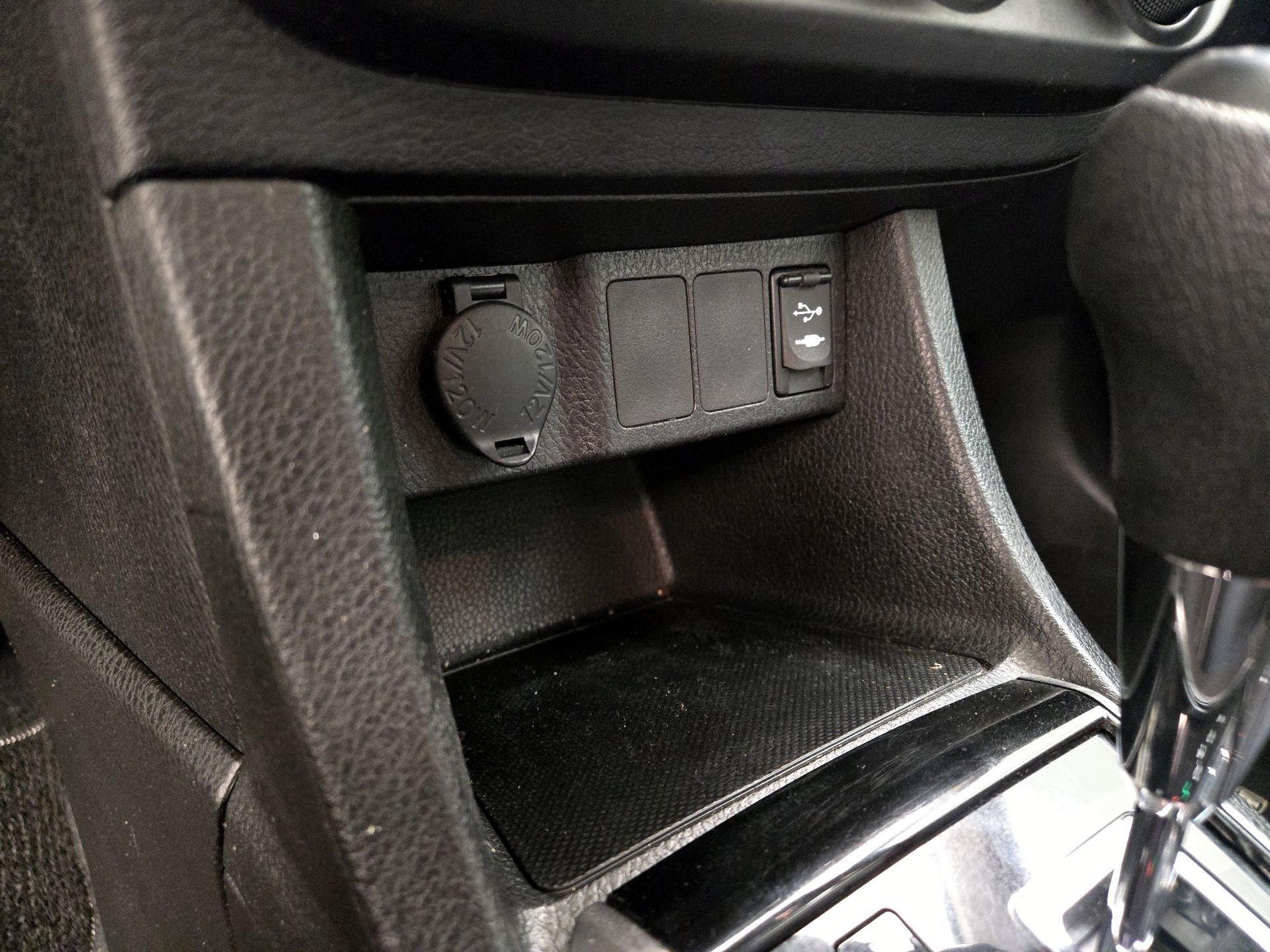Thumbnail: 2014 Toyota Corolla - 17