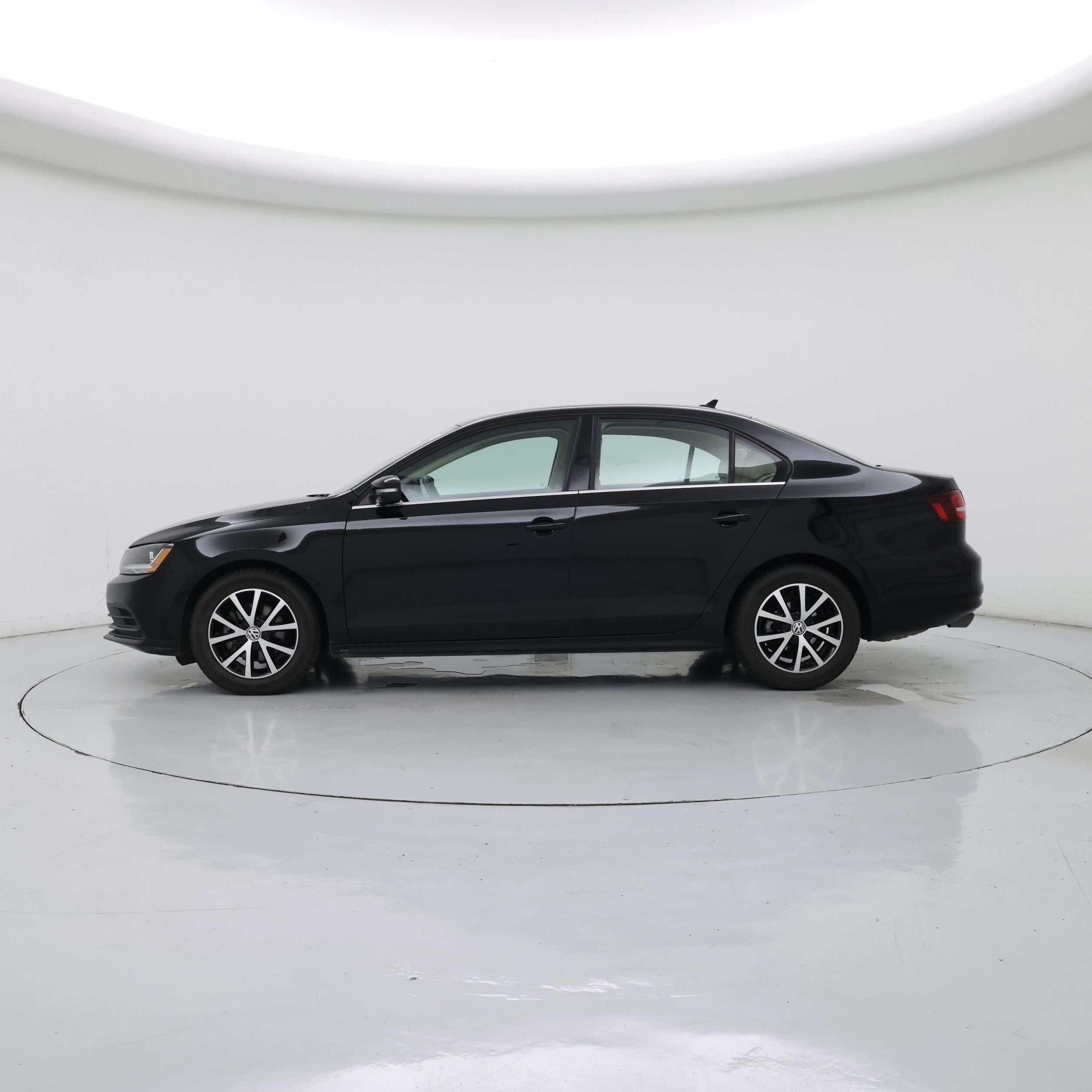 Thumbnail: 2017 Volkswagen Jetta - 3
