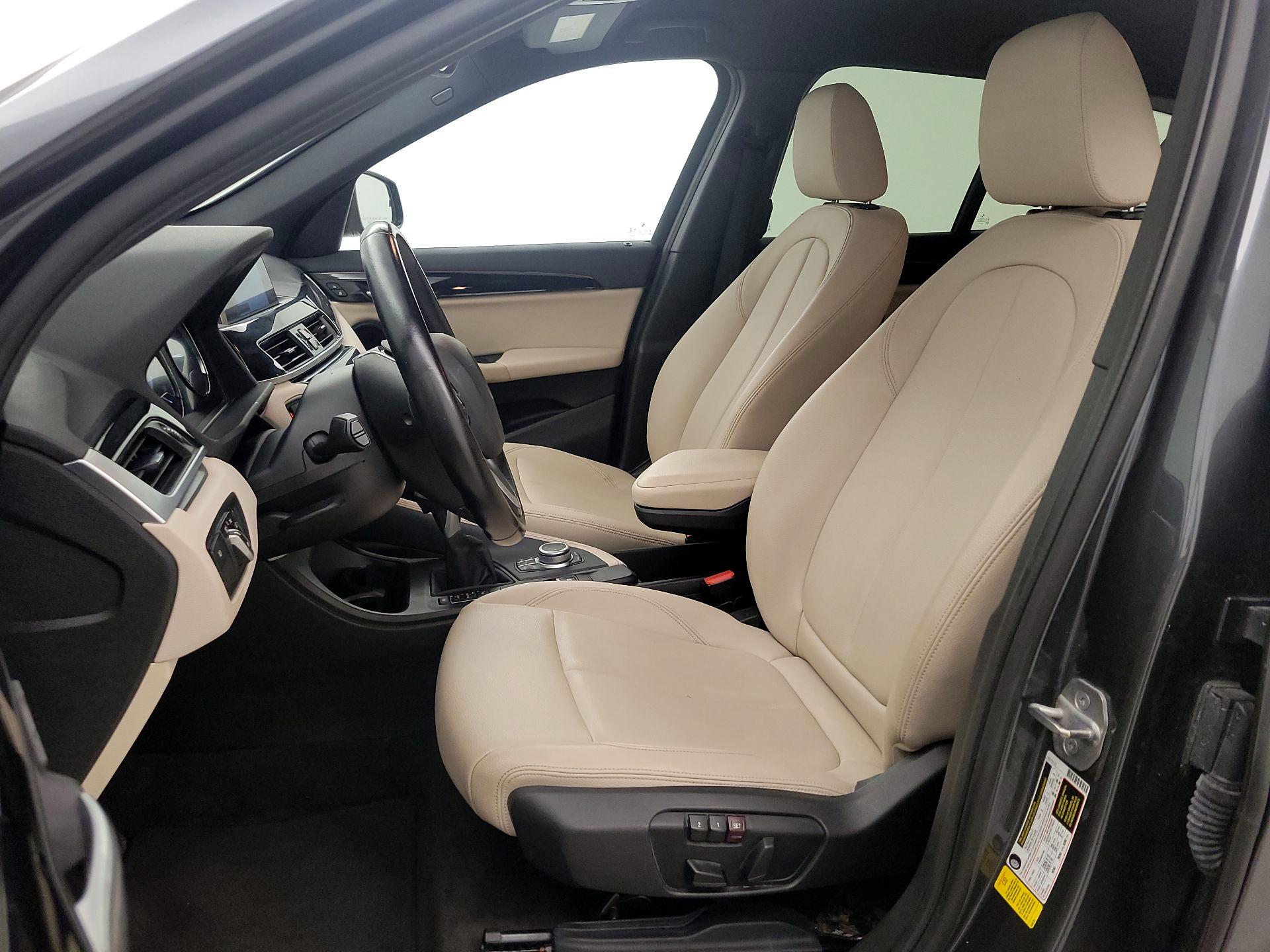 Thumbnail: 2019 BMW X1 - 11