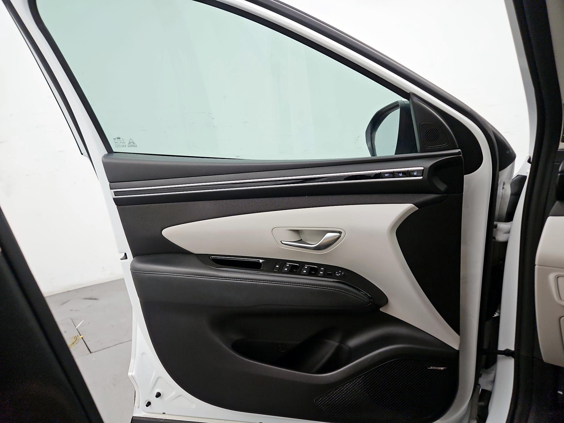 Thumbnail: 2022 Hyundai Tucson - 12