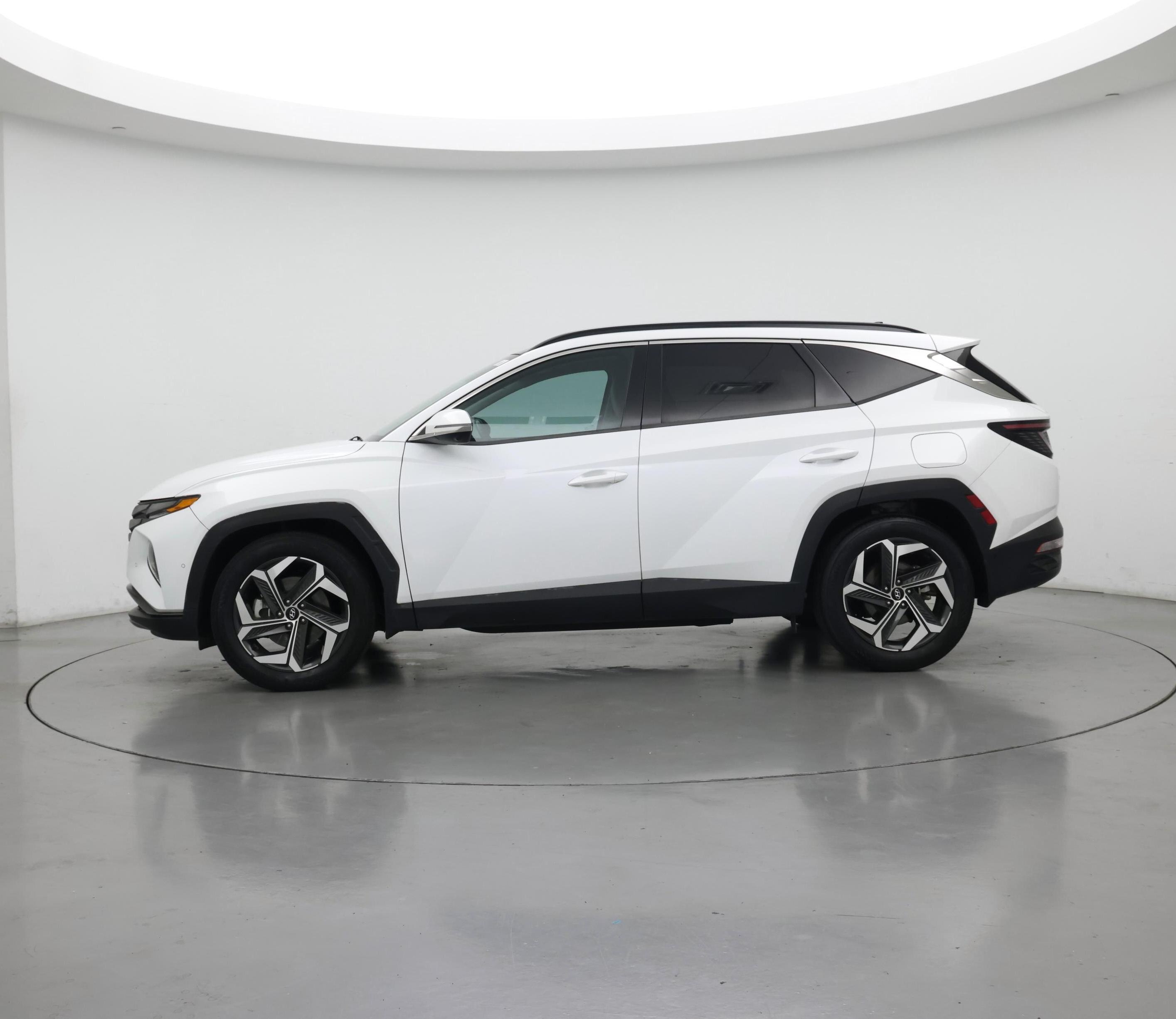 Thumbnail: 2022 Hyundai Tucson - 3