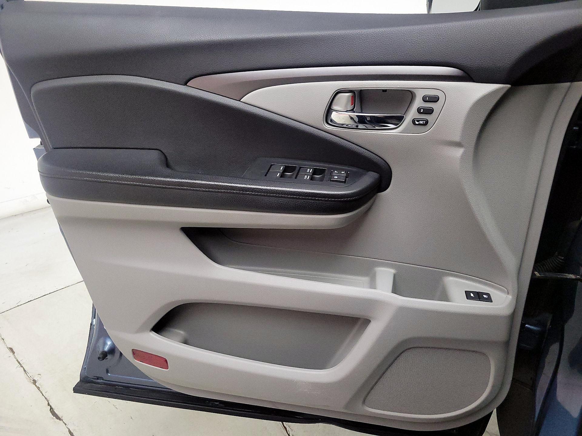 Thumbnail: 2021 Honda Pilot - 12