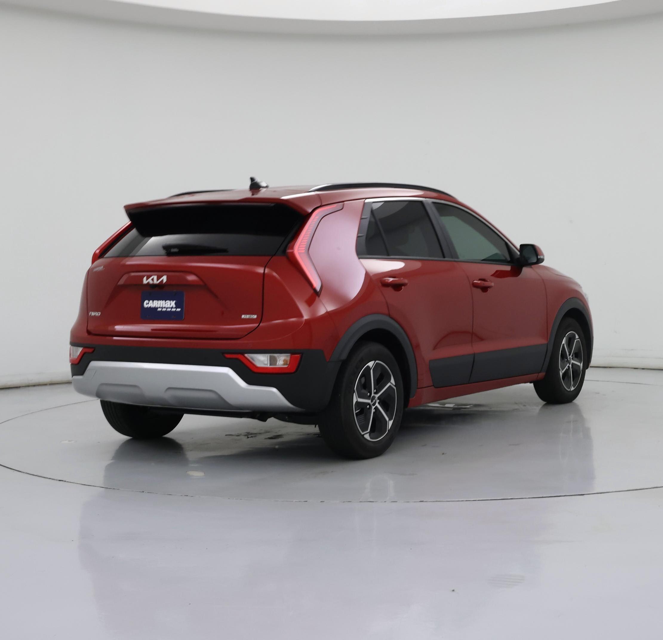 Thumbnail: 2023 Kia Niro - 8