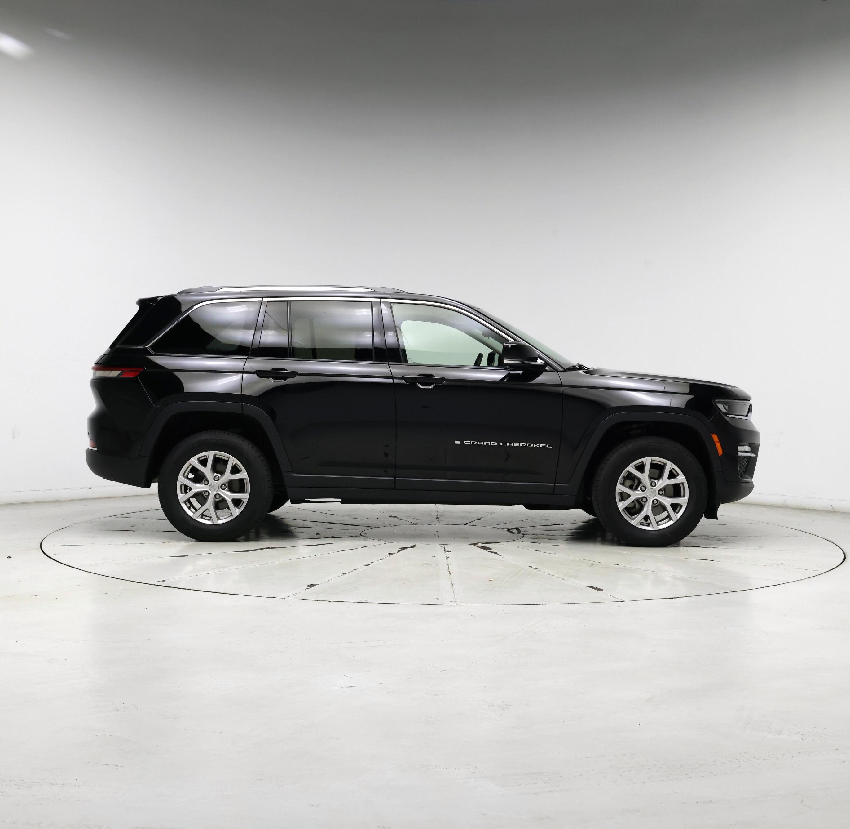 Thumbnail: 2022 Jeep Grand Cherokee - 7