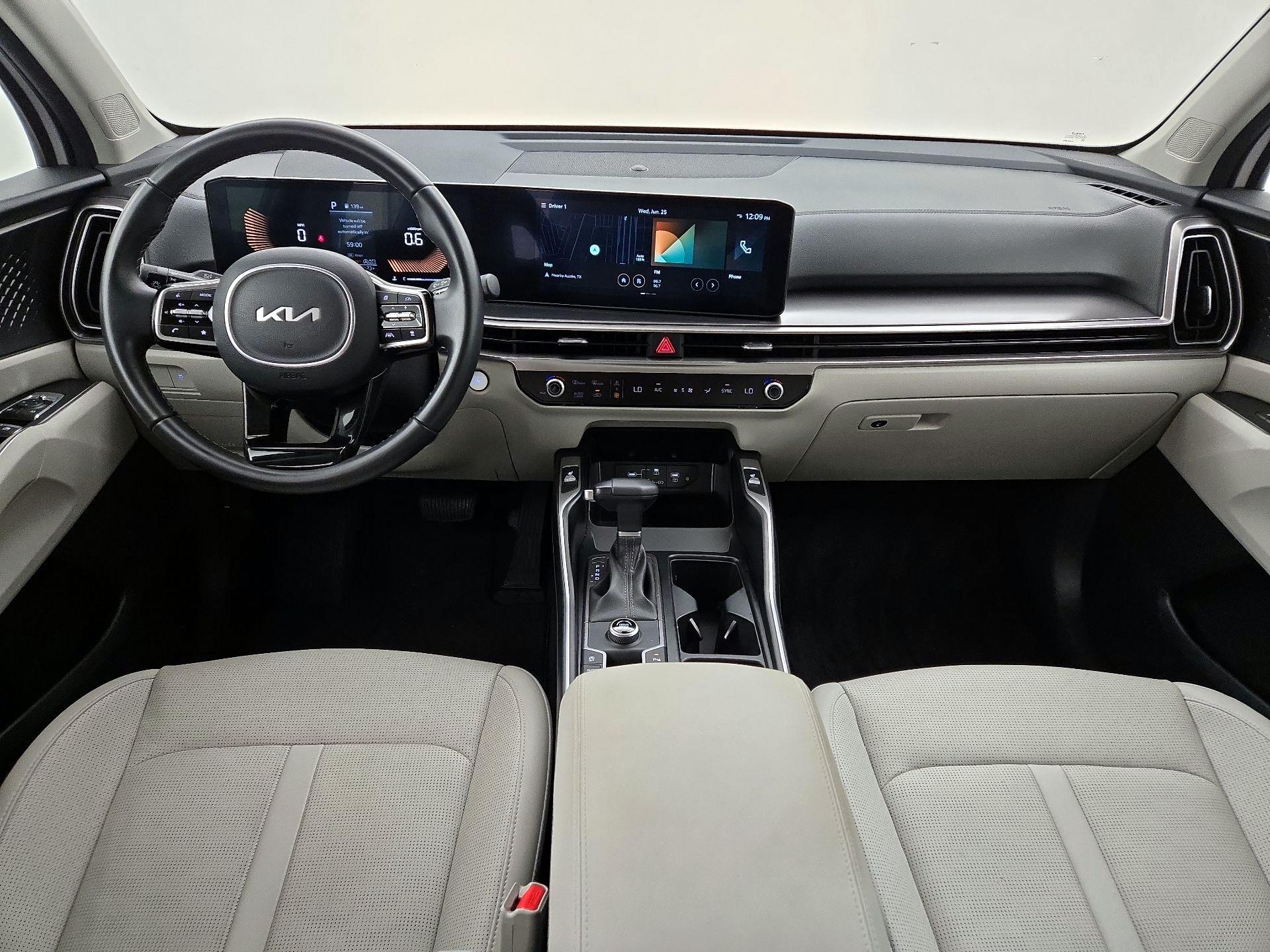 Thumbnail: 2024 Kia Sorento - 9