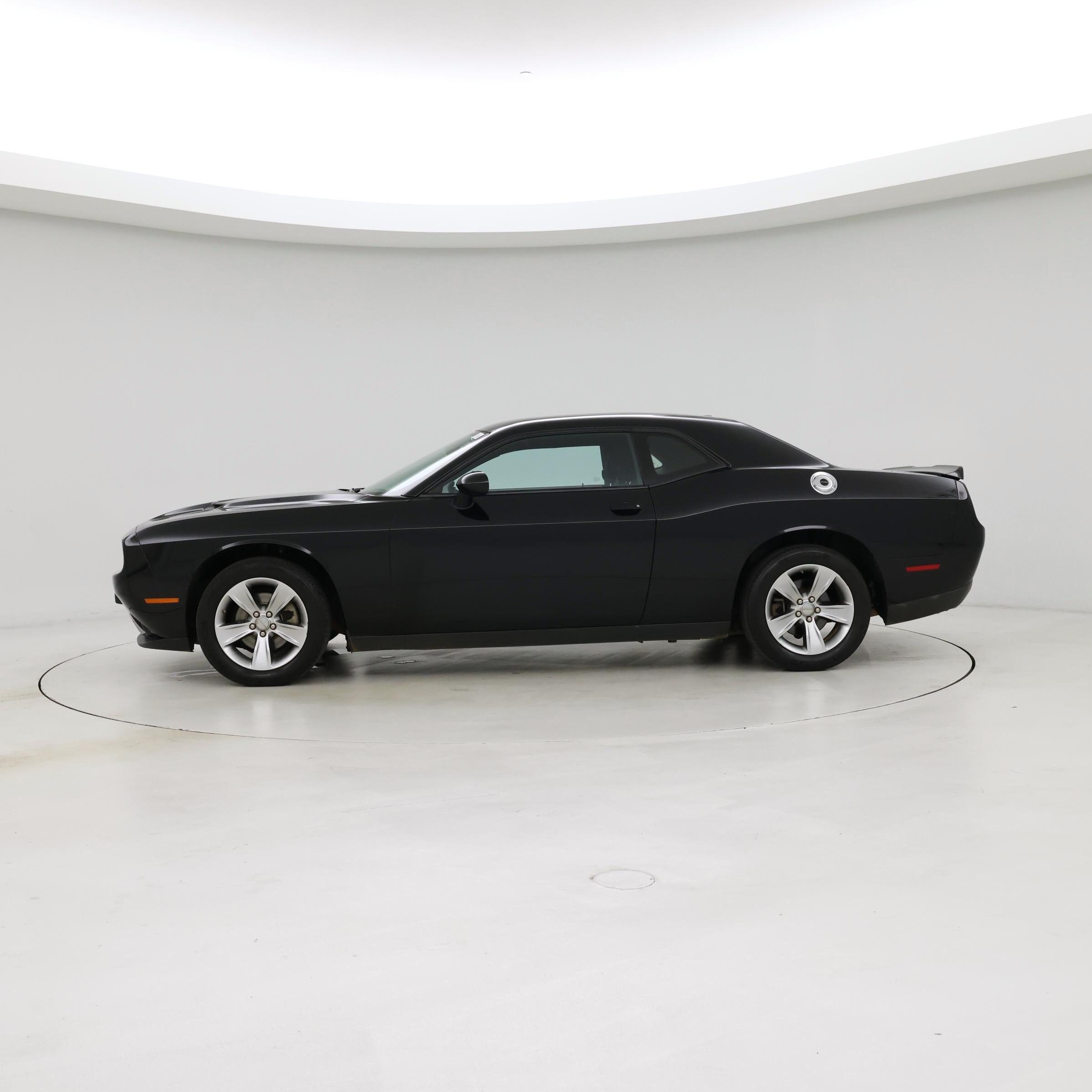 Thumbnail: 2022 Dodge Challenger - 3