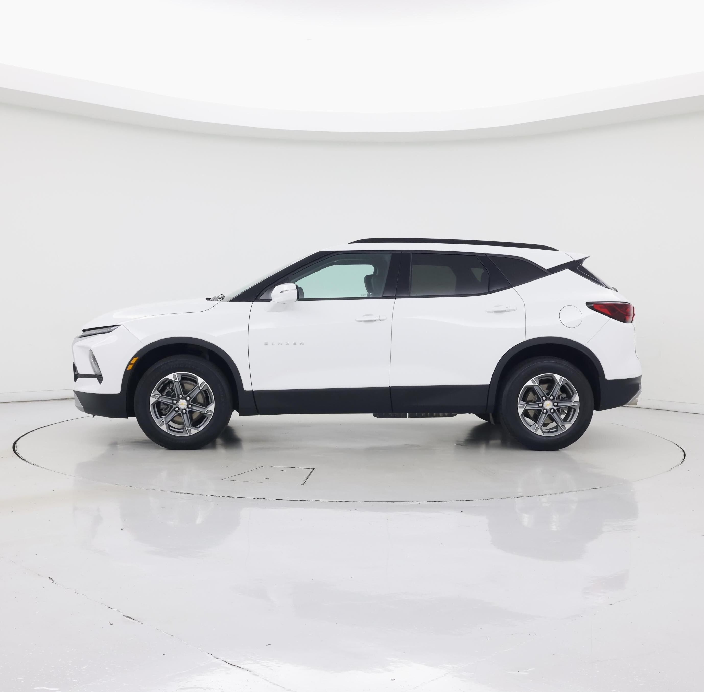 Thumbnail: 2023 Chevrolet Blazer - 3