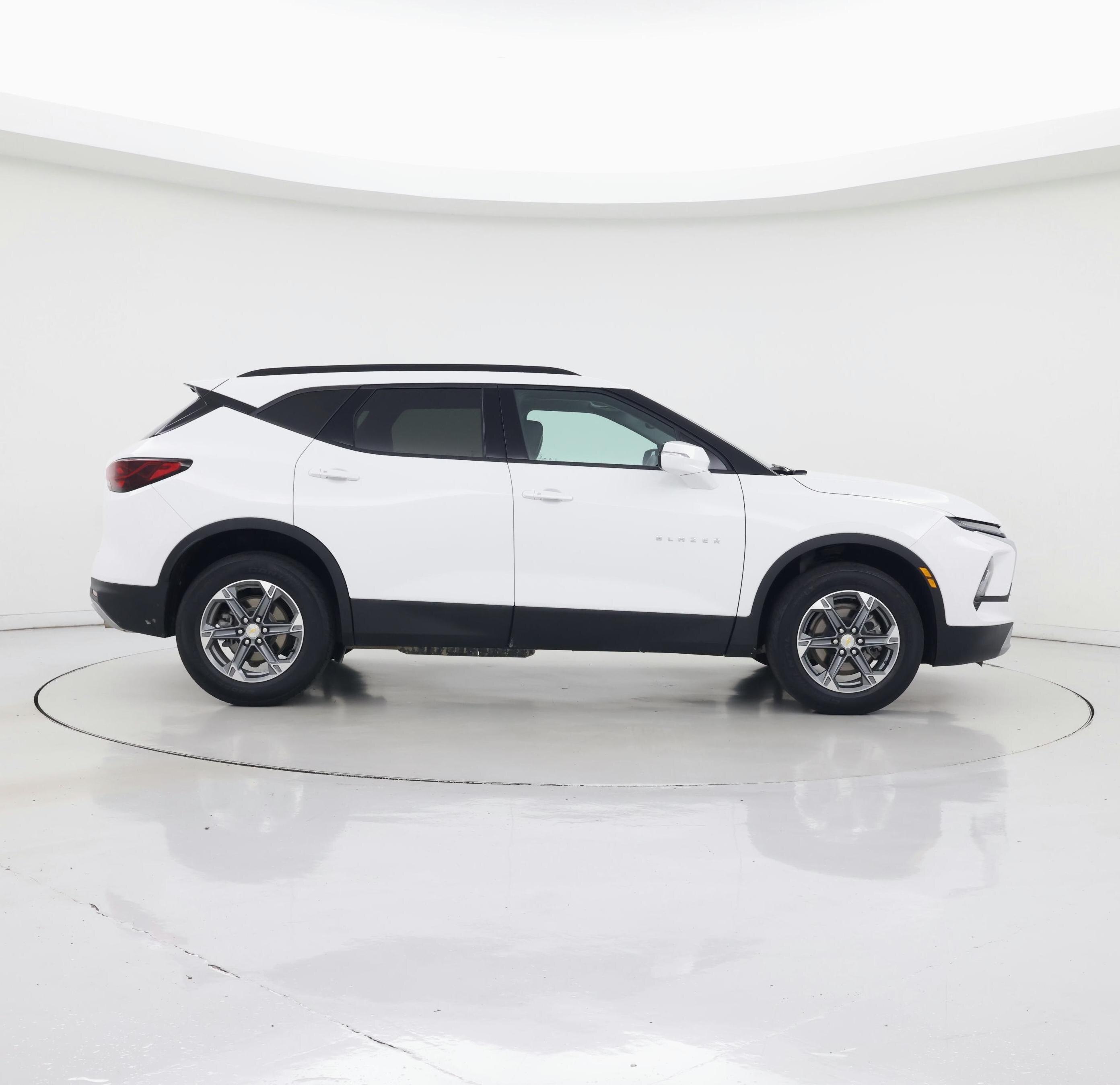 Thumbnail: 2023 Chevrolet Blazer - 7