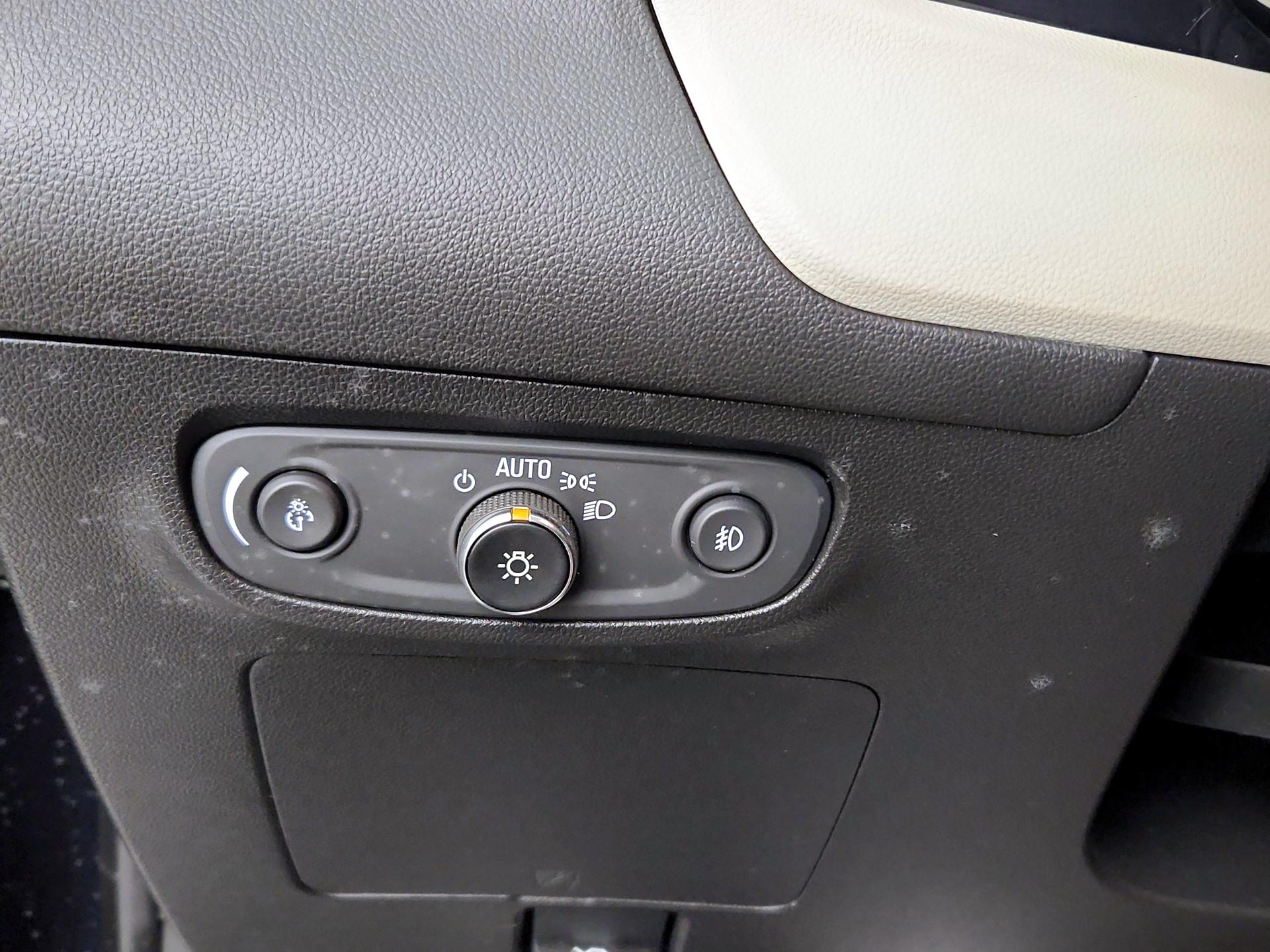 Thumbnail: 2020 Buick Encore GX - 13