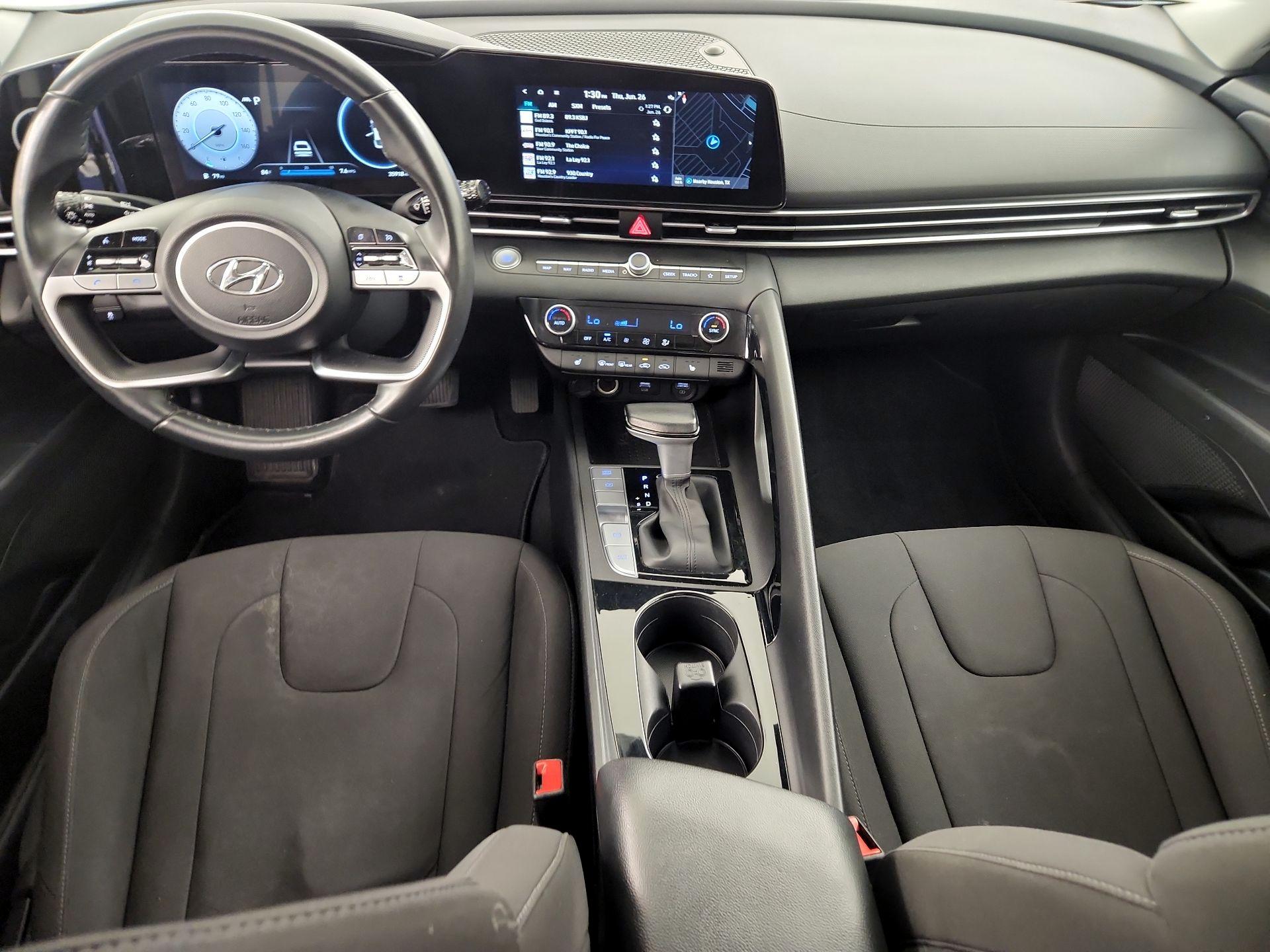 Thumbnail: 2023 Hyundai Elantra - 9