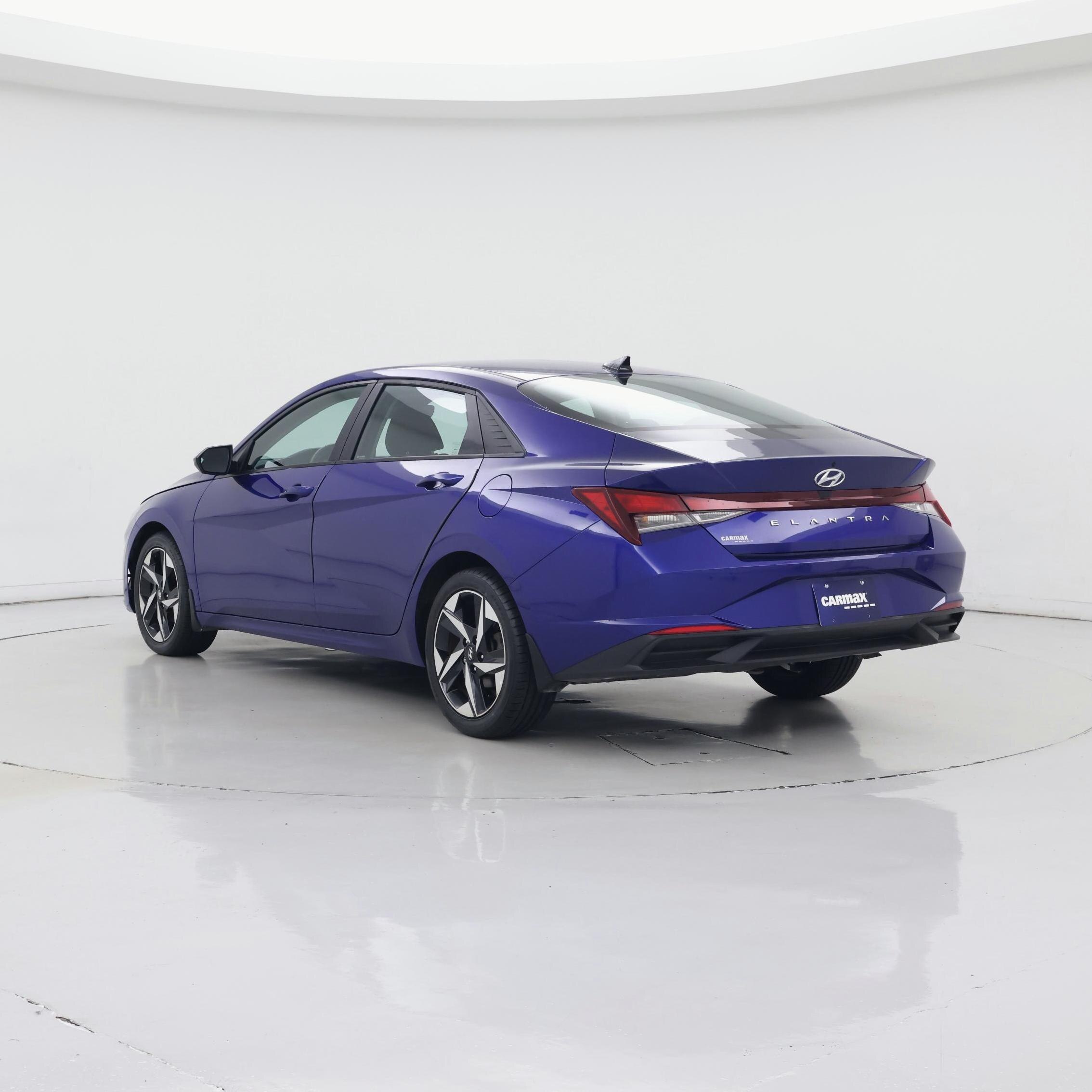 Thumbnail: 2023 Hyundai Elantra - 2