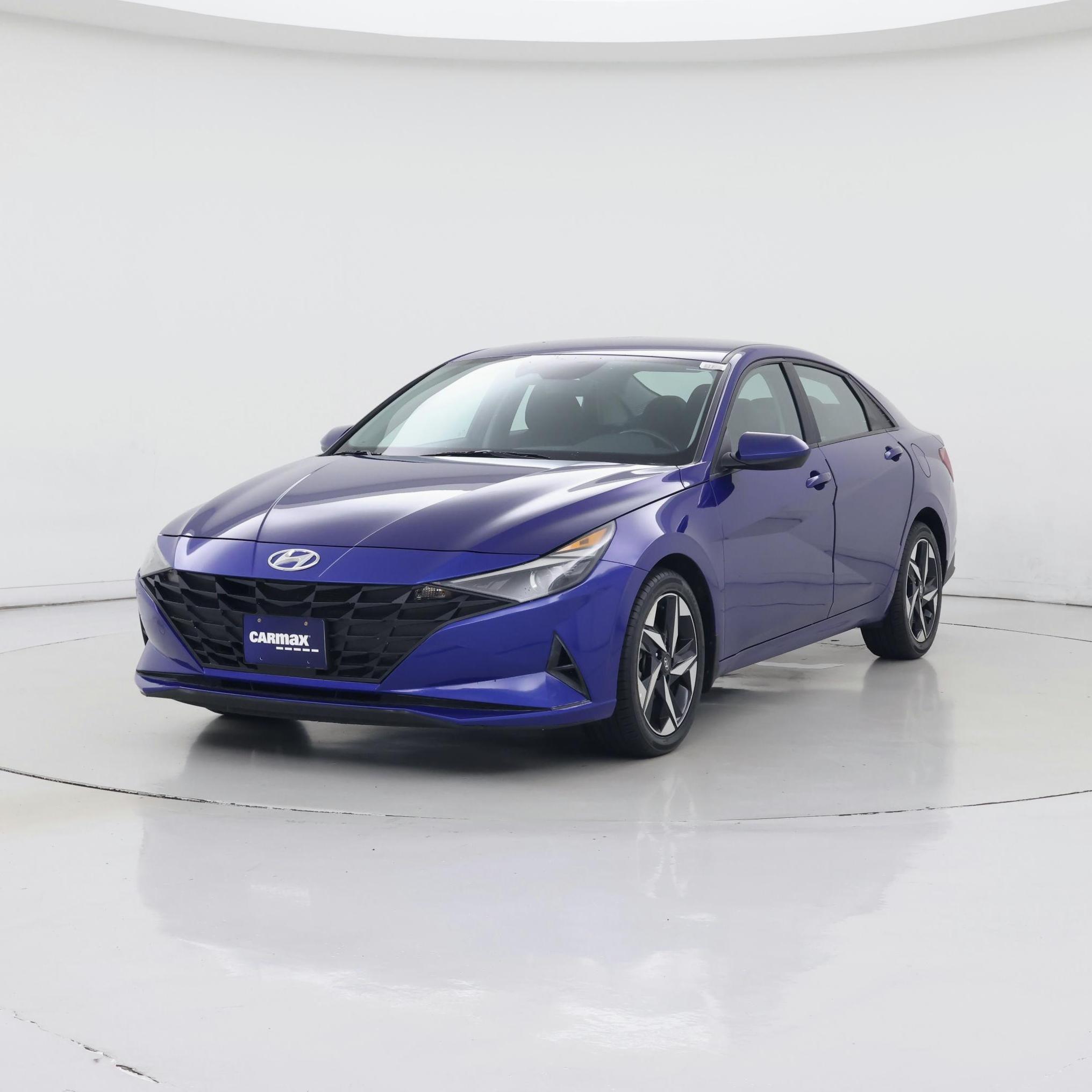 Thumbnail: 2023 Hyundai Elantra - 4