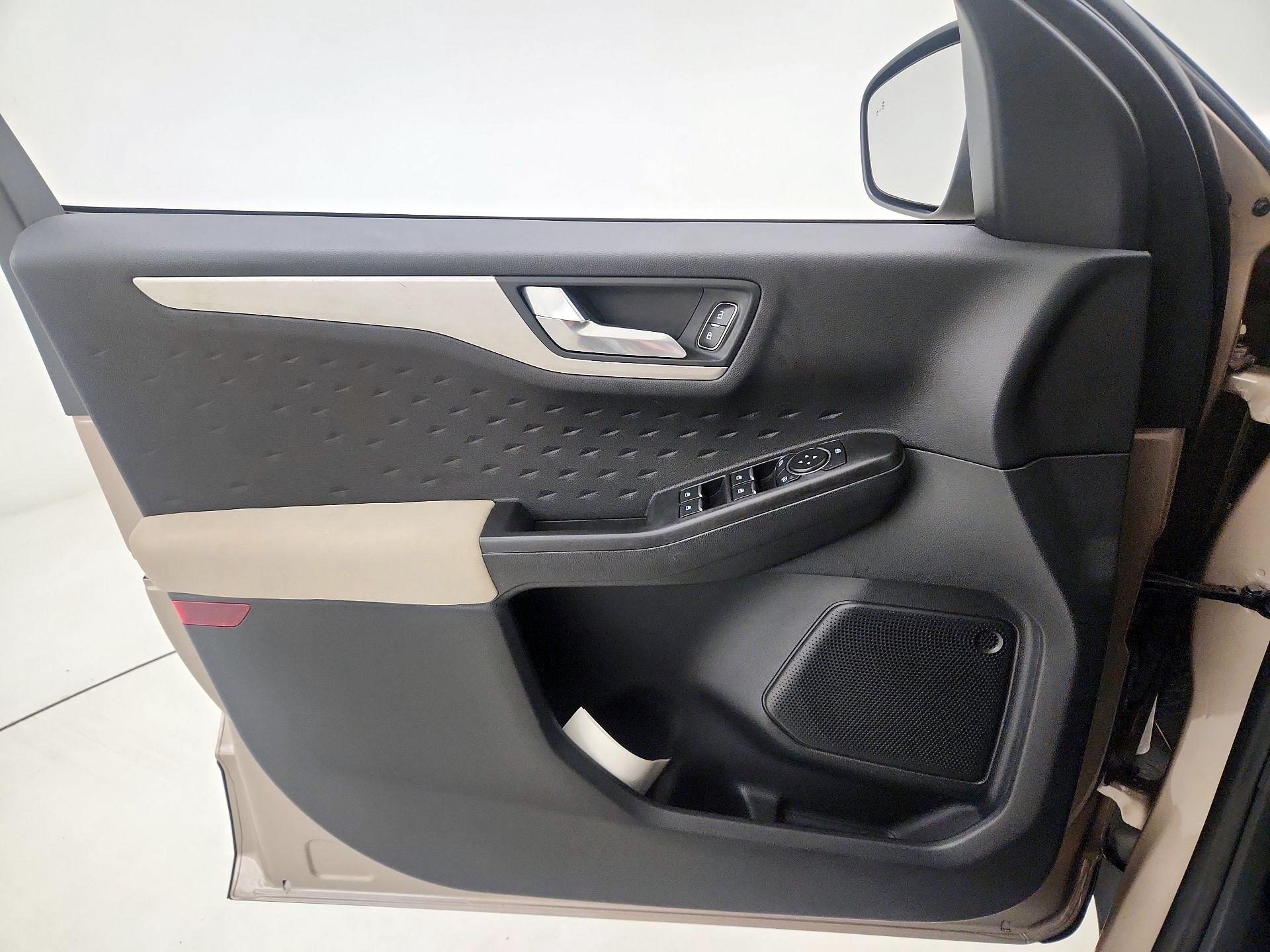 Thumbnail: 2020 Ford Escape - 12