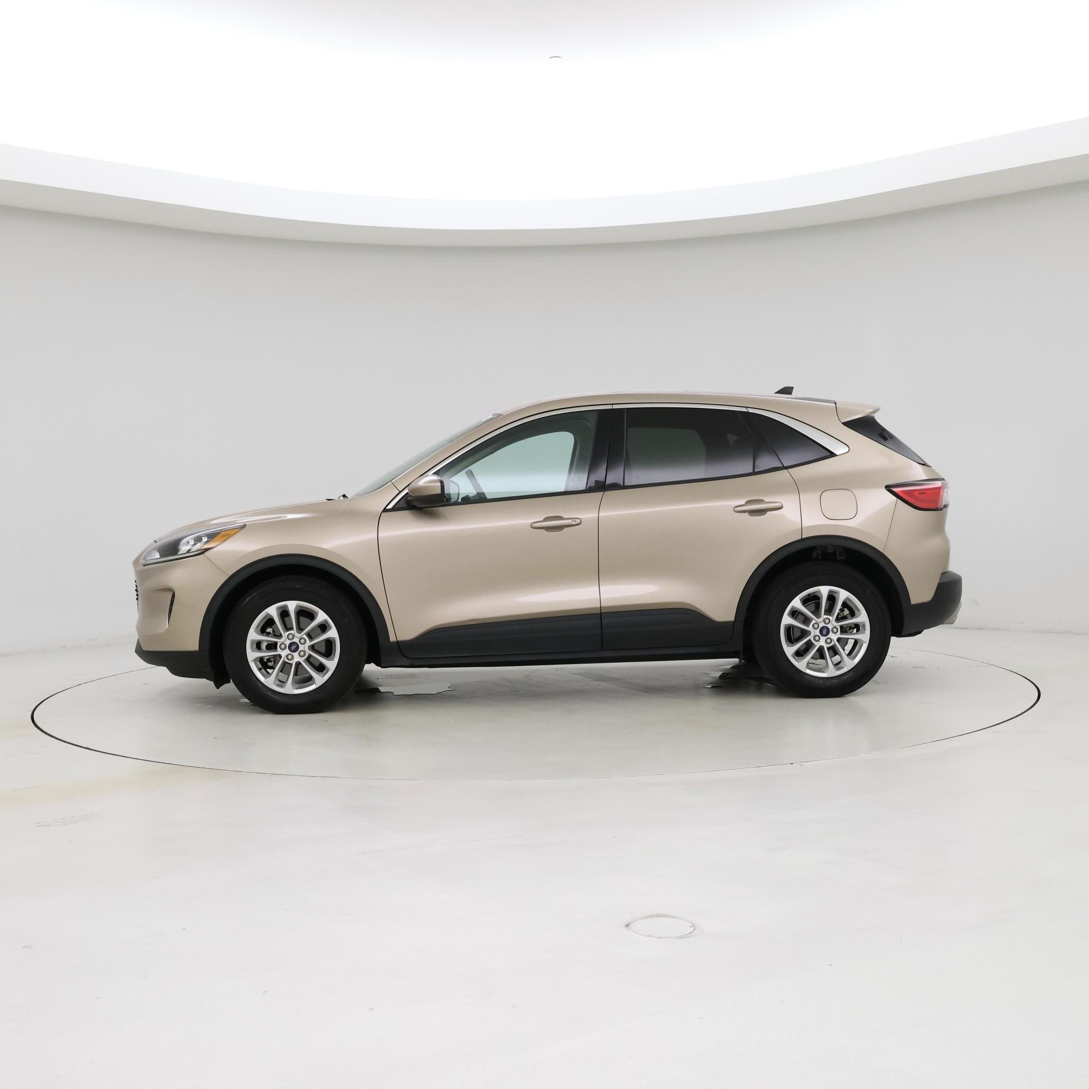 Thumbnail: 2020 Ford Escape - 3