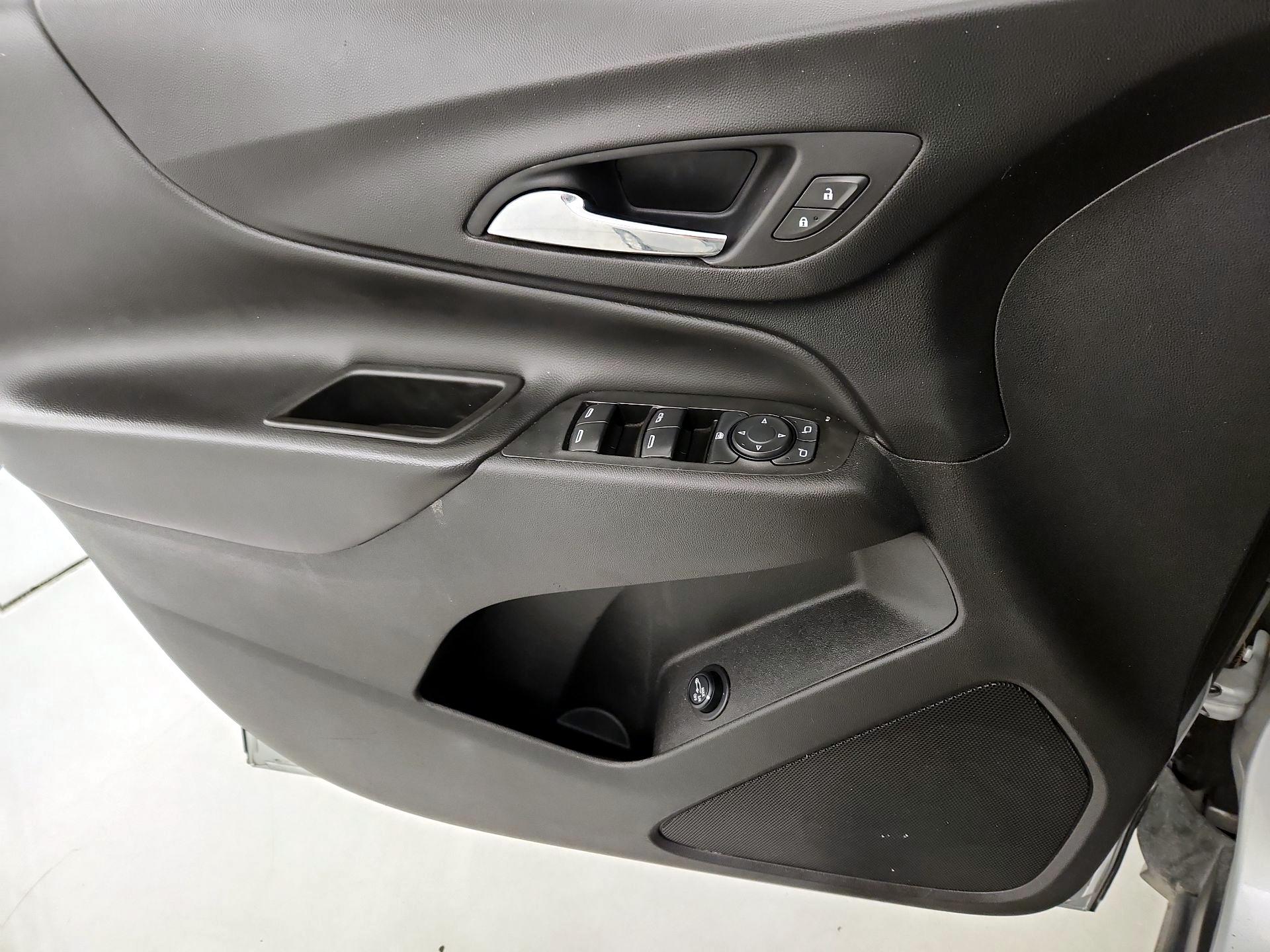 Thumbnail: 2022 Chevrolet Equinox - 12