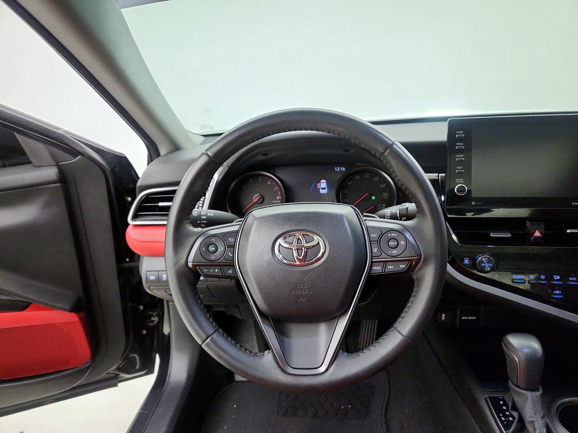 Thumbnail: 2023 Toyota Camry - 10