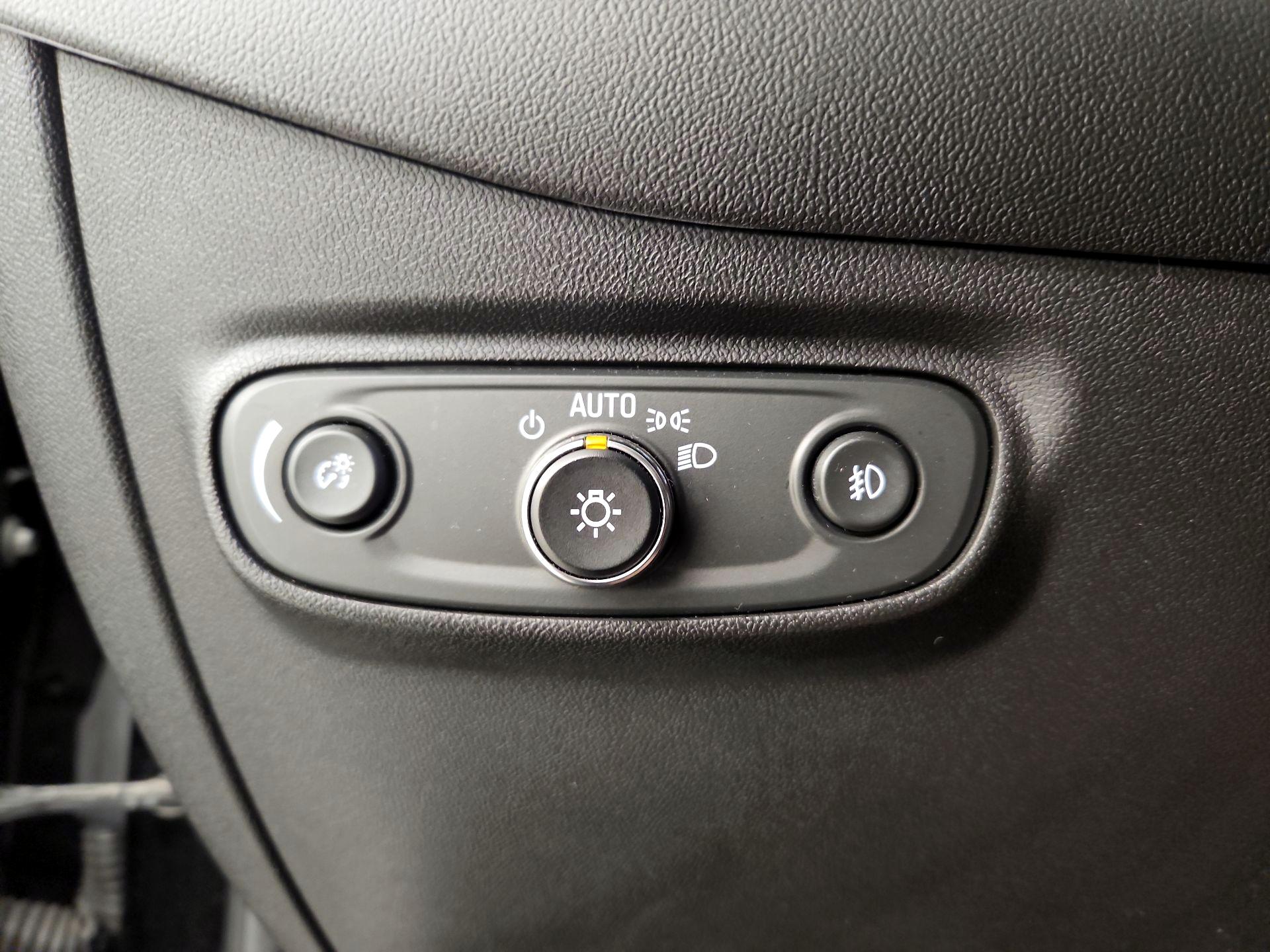 Thumbnail: 2020 Chevrolet Equinox - 13