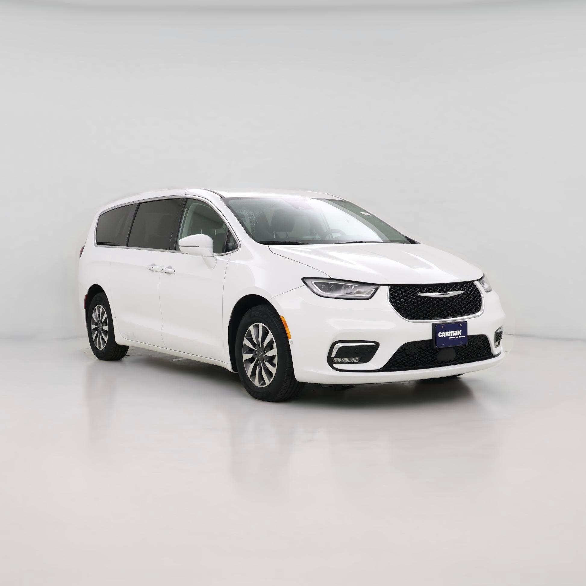 Thumbnail: 2022 Chrysler Pacifica - 1