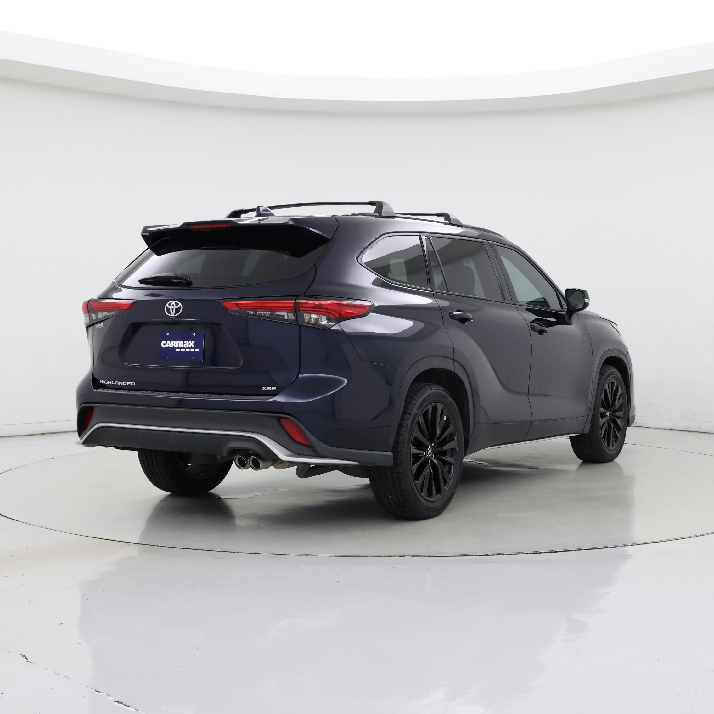 Thumbnail: 2023 Toyota Highlander - 8