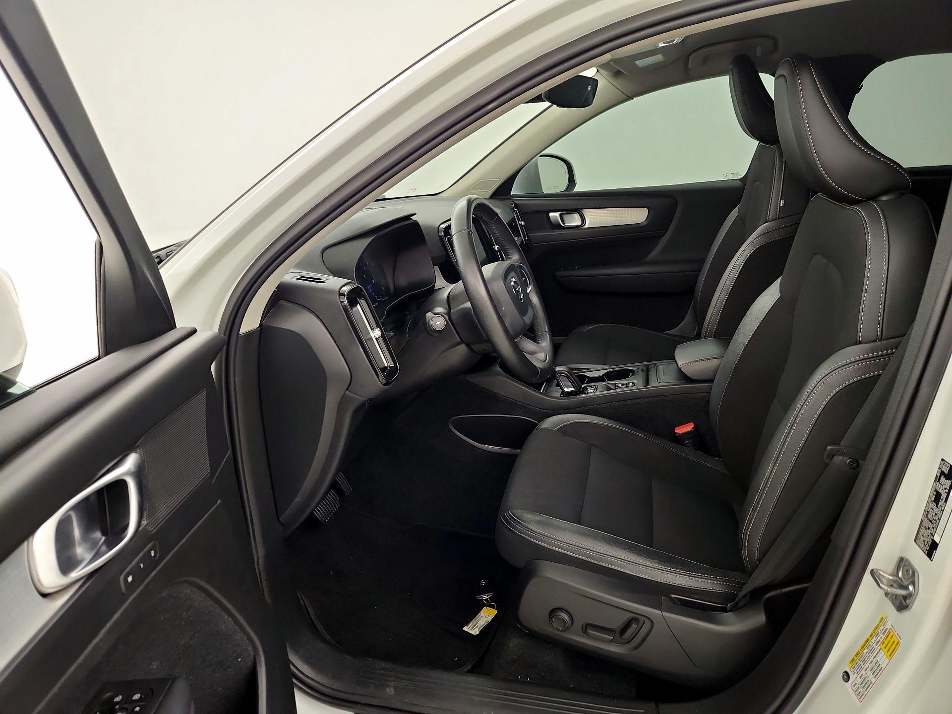 Thumbnail: 2020 Volvo XC40 - 11
