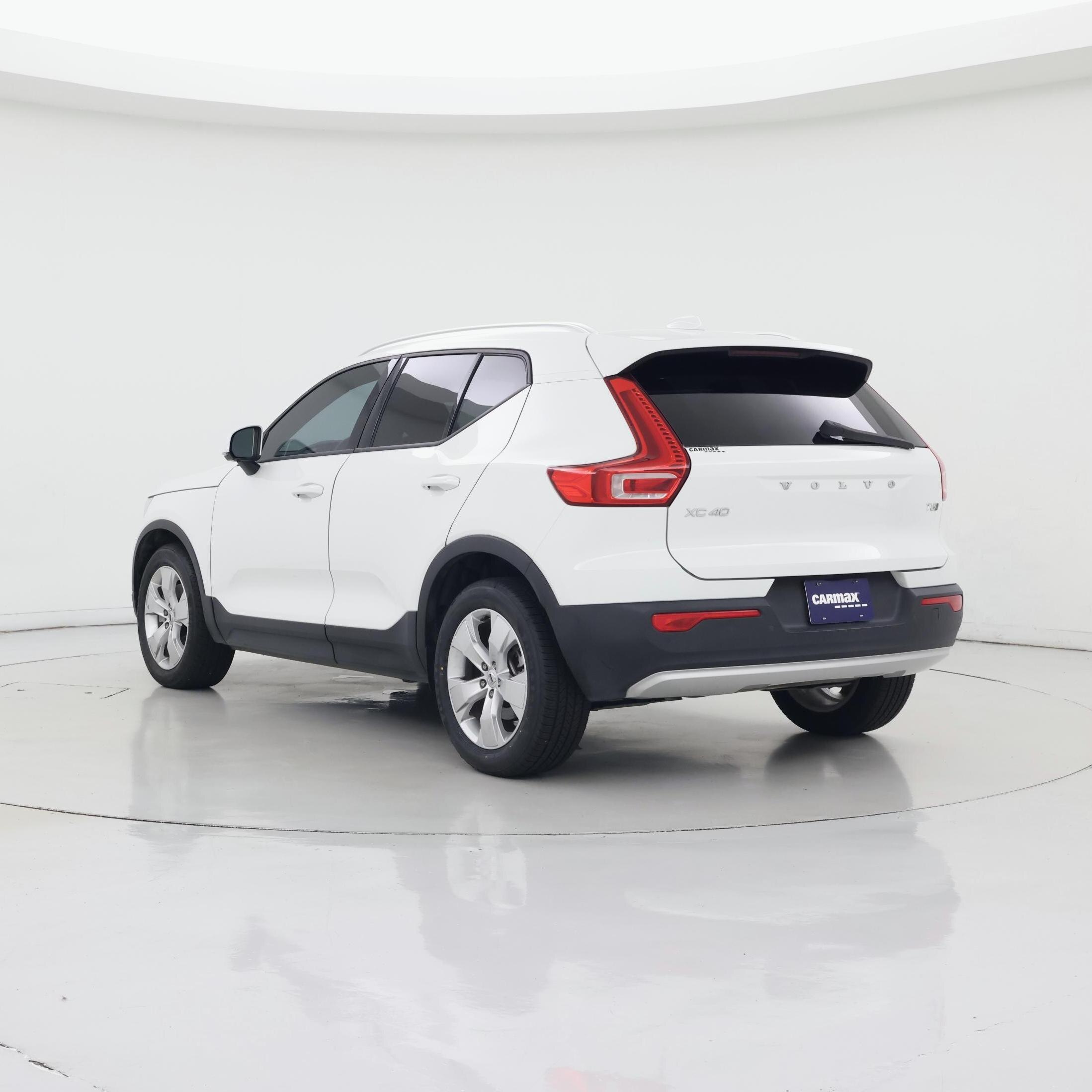 Thumbnail: 2020 Volvo XC40 - 2