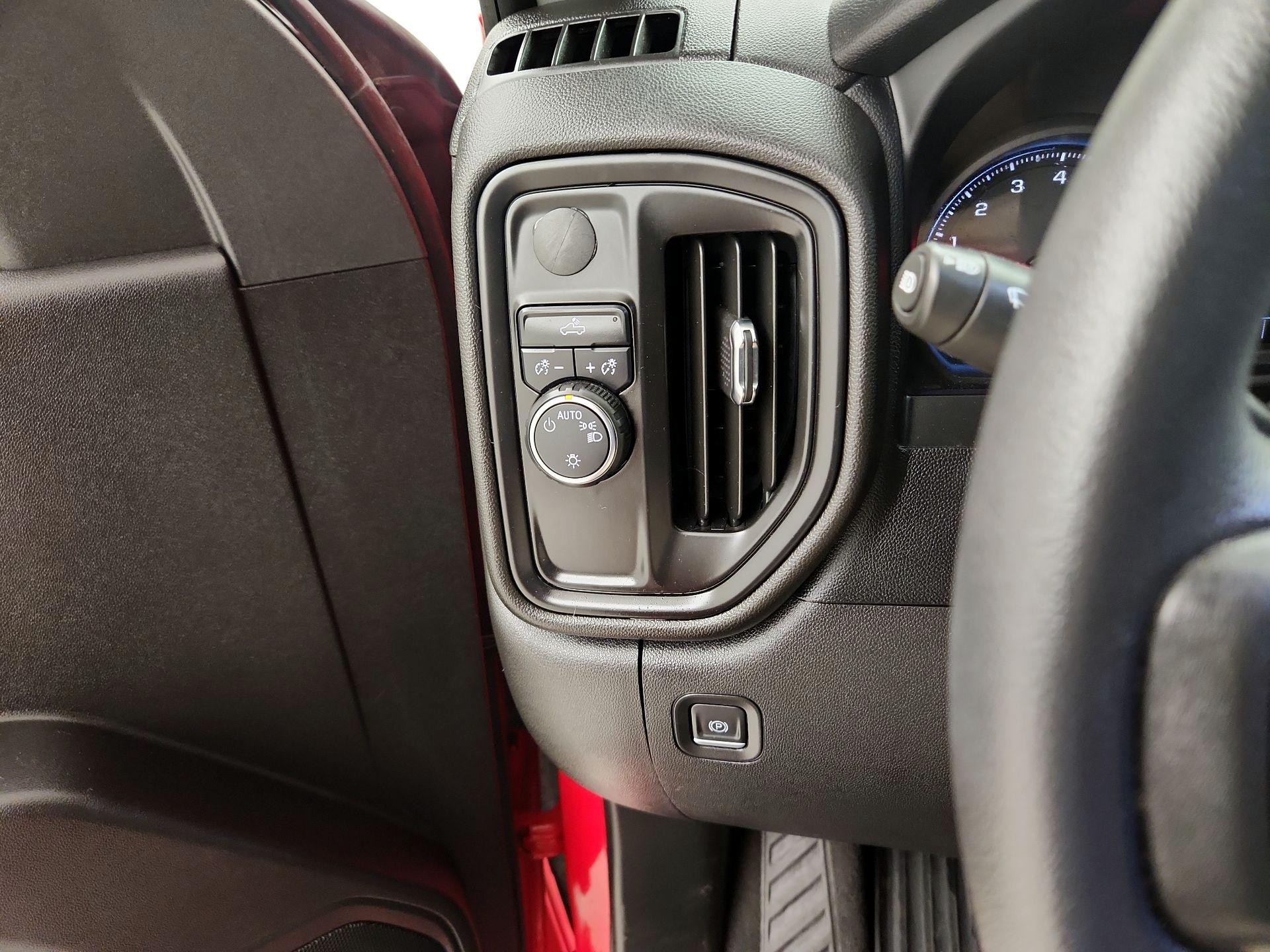 Thumbnail: 2022 Chevrolet Silverado 1500 - 13