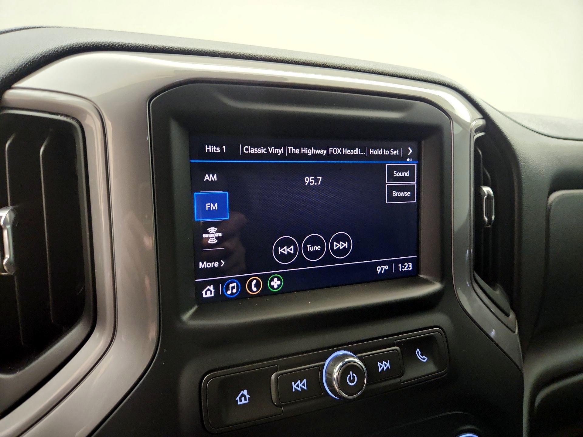 Thumbnail: 2022 Chevrolet Silverado 1500 - 15