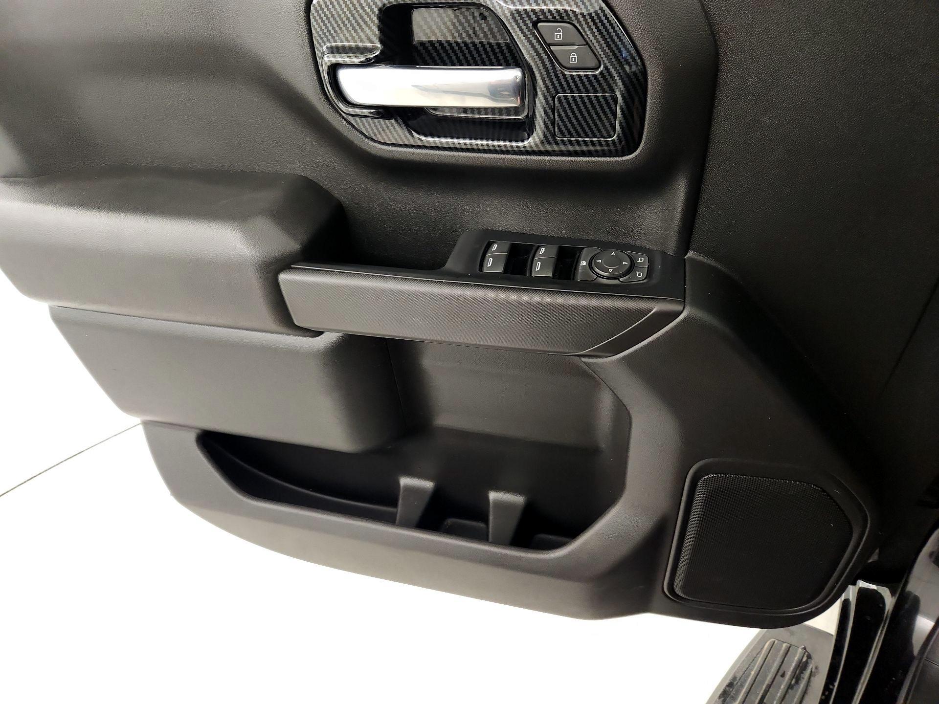 Thumbnail: 2021 Chevrolet Silverado 1500 - 12