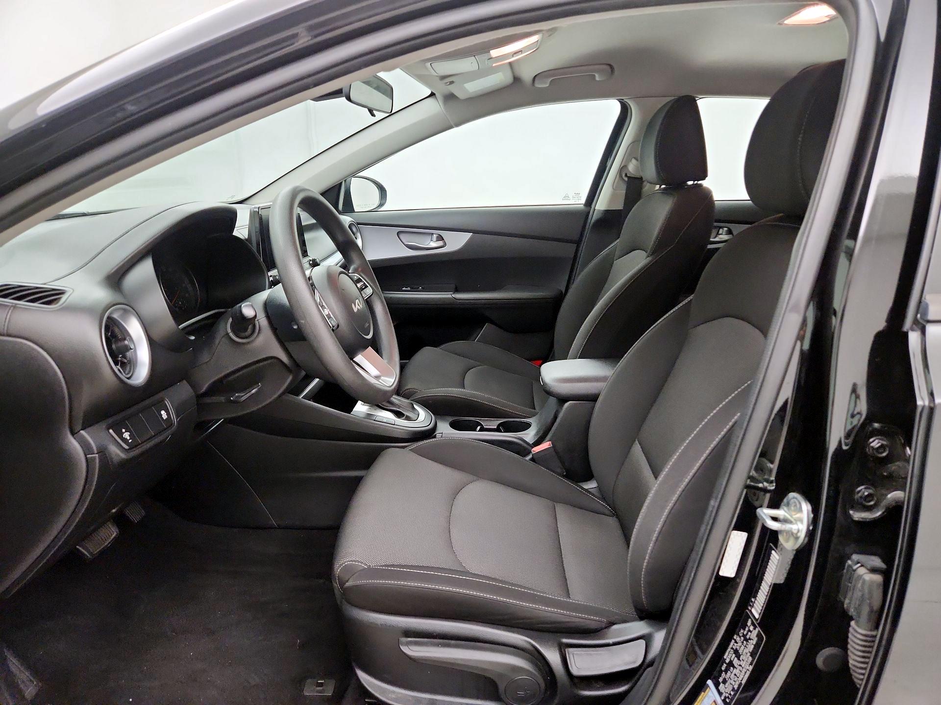 Thumbnail: 2023 Kia Forte - 11