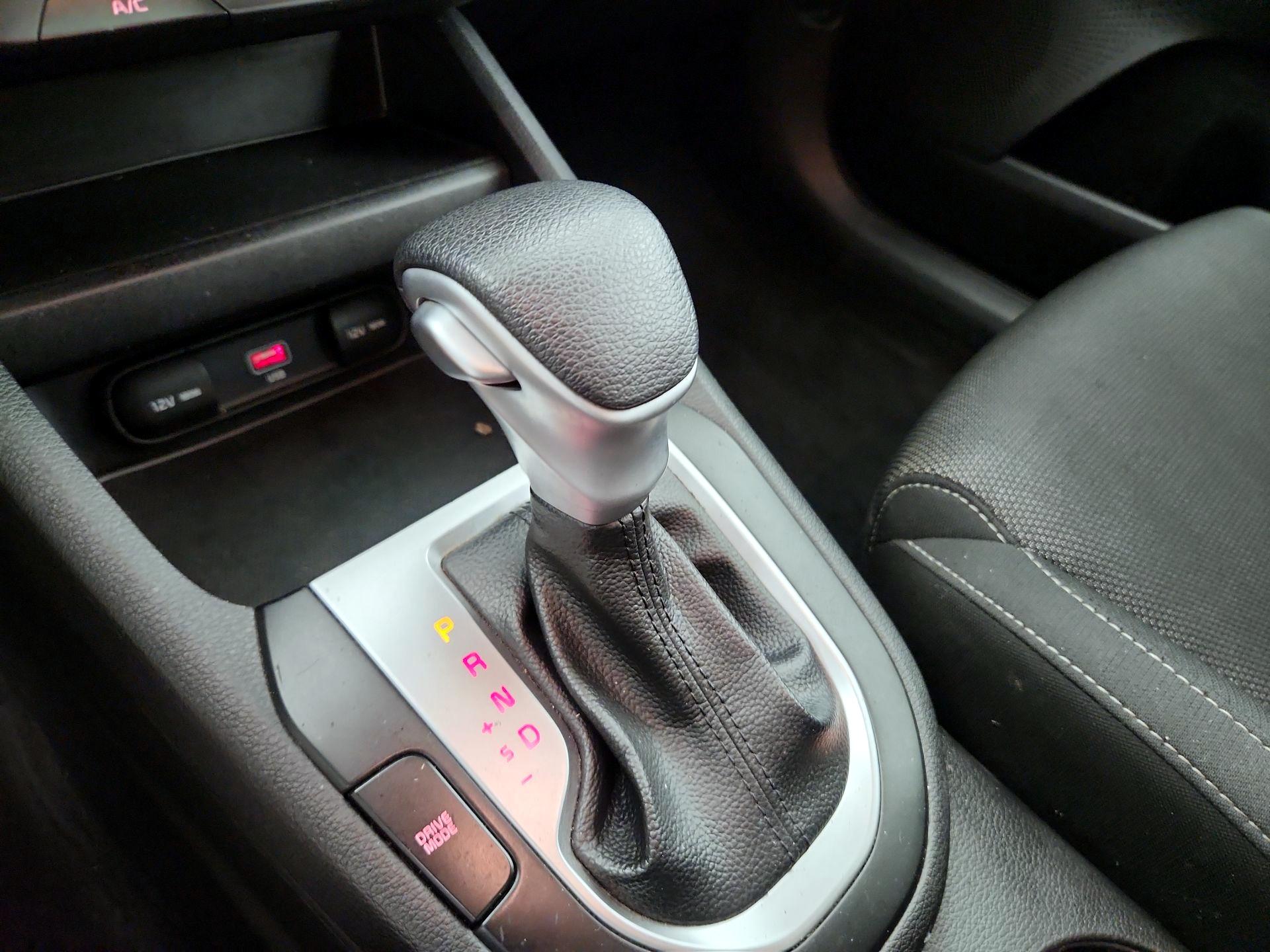Thumbnail: 2023 Kia Forte - 17