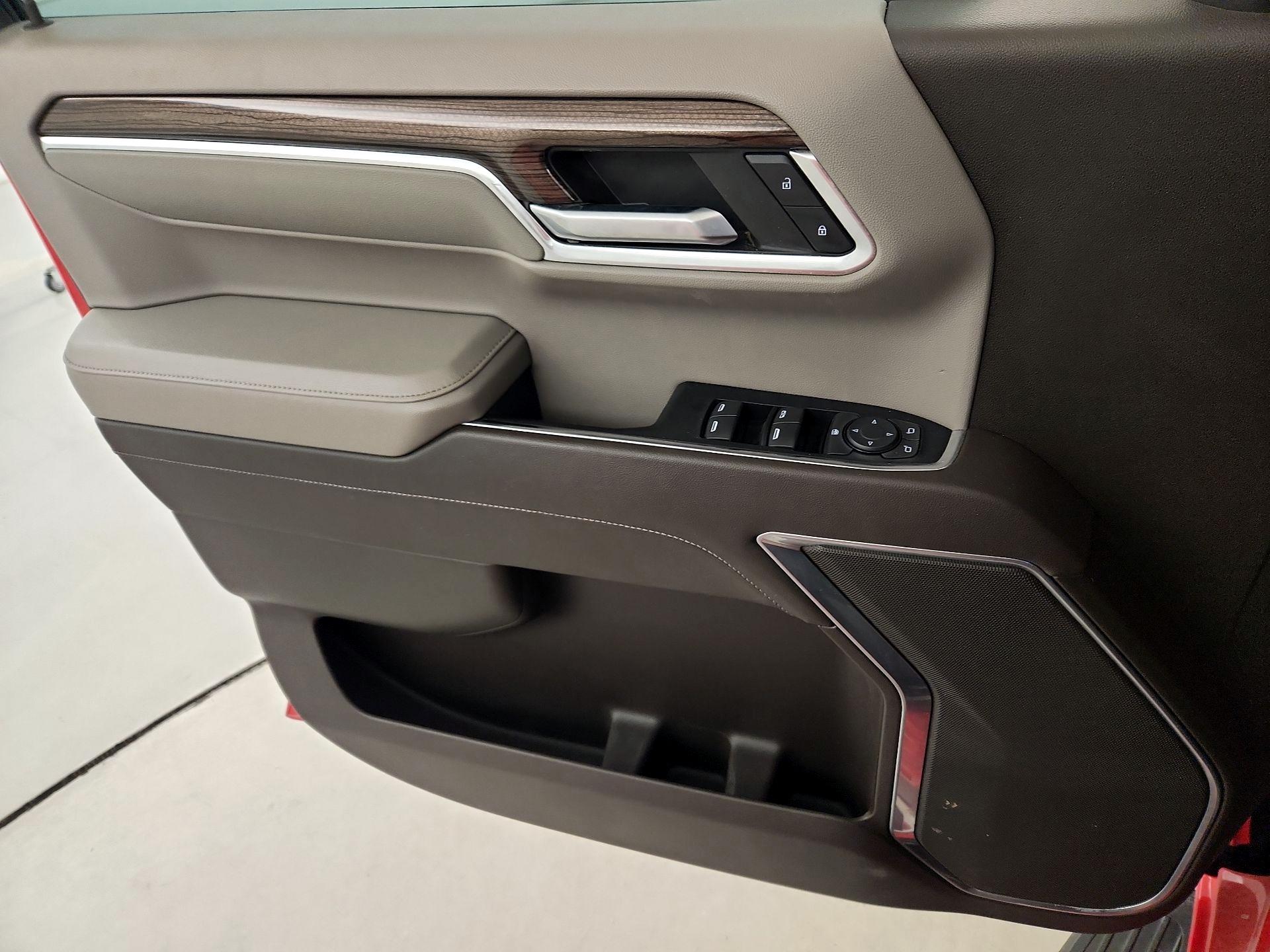 Thumbnail: 2022 Chevrolet Silverado 1500 - 12