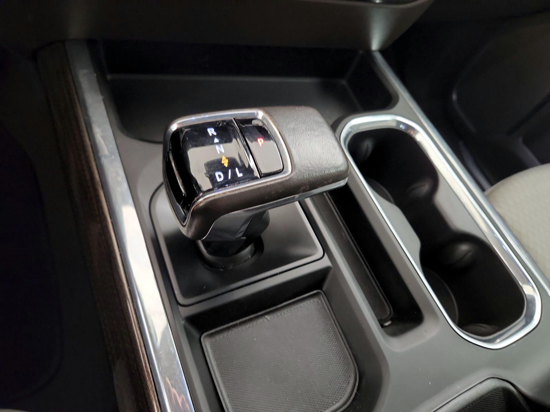 Thumbnail: 2022 Chevrolet Silverado 1500 - 17