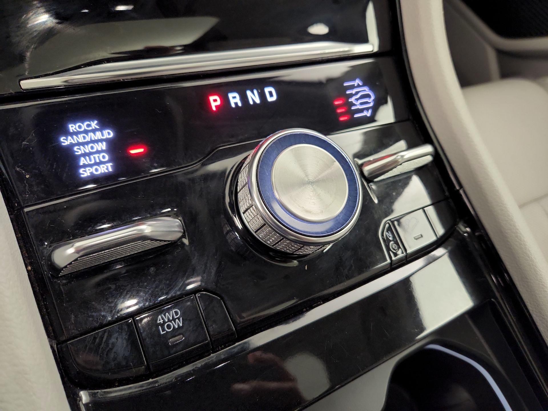 Thumbnail: 2022 Jeep Grand Cherokee L - 18