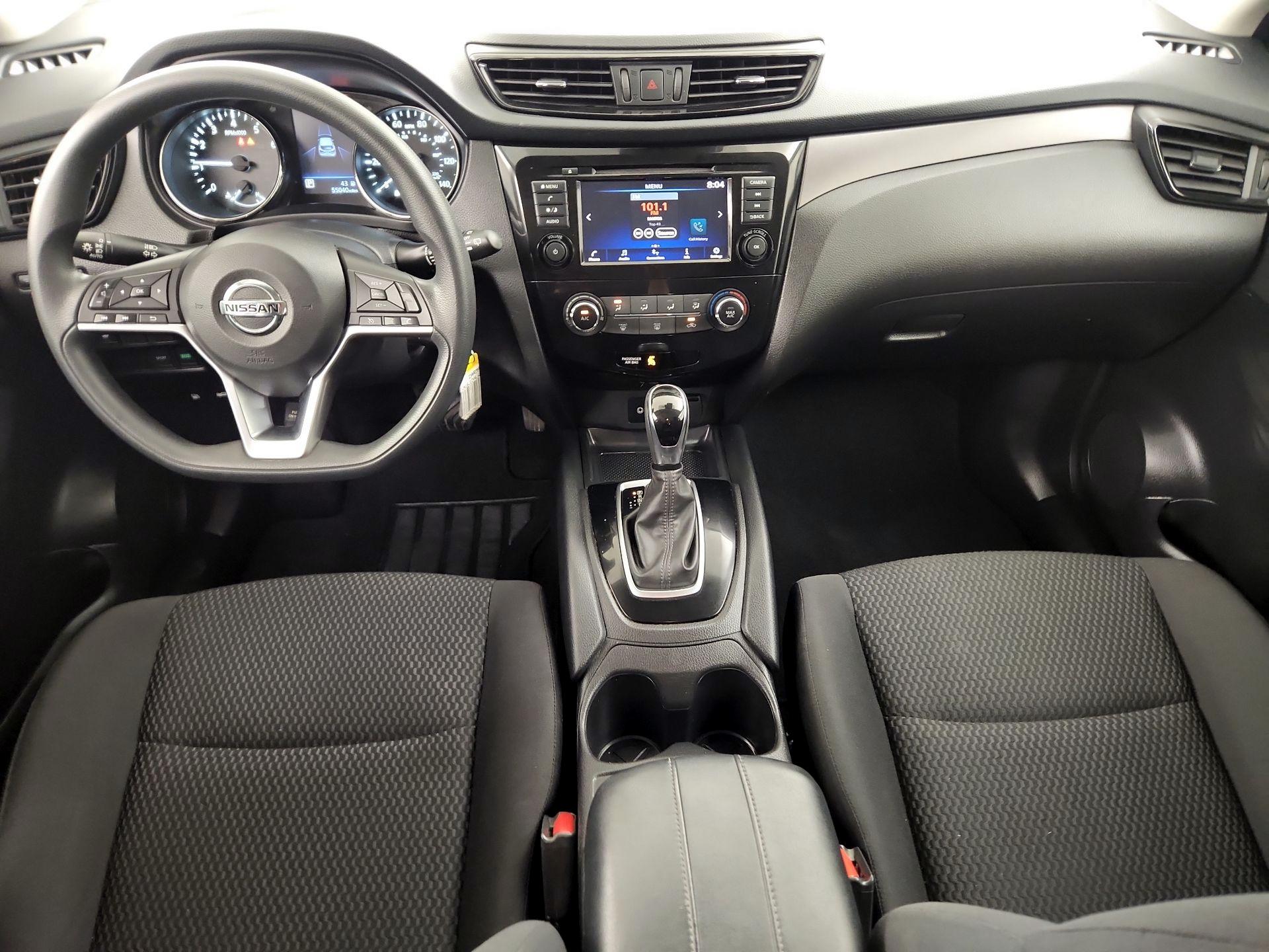 Thumbnail: 2020 Nissan Rogue Sport - 9