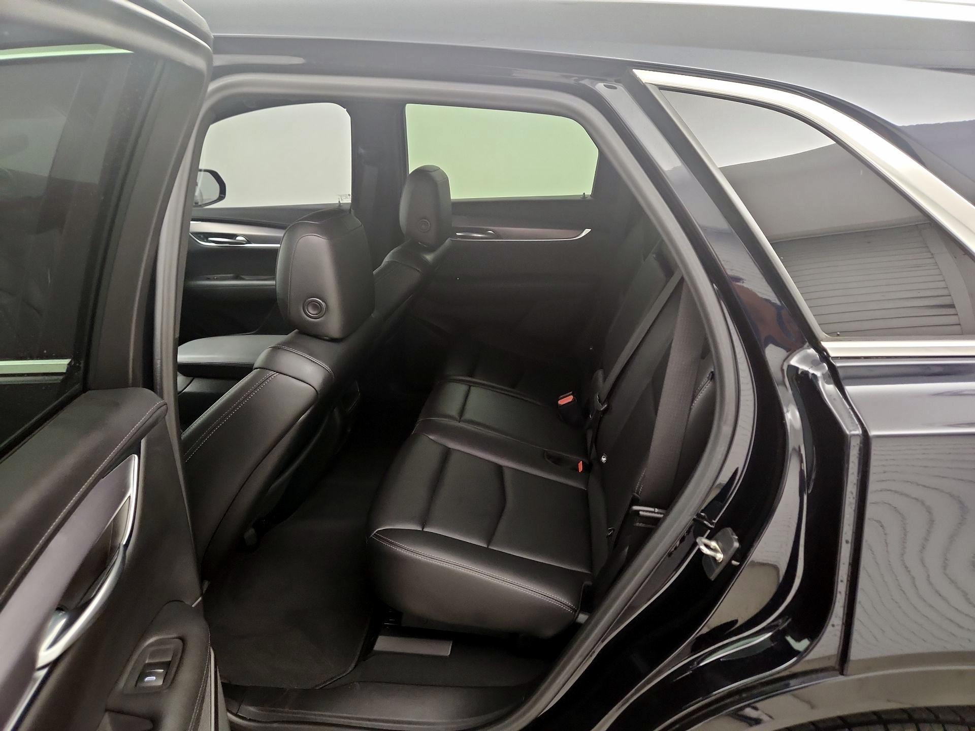 Thumbnail: 2022 Cadillac XT5 - 19
