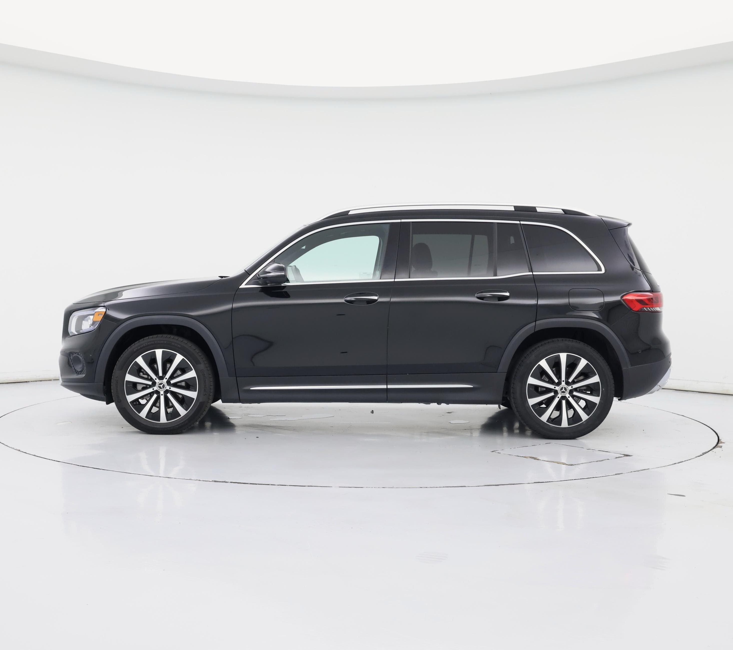 Thumbnail: 2022 Mercedes-Benz GLB - 3