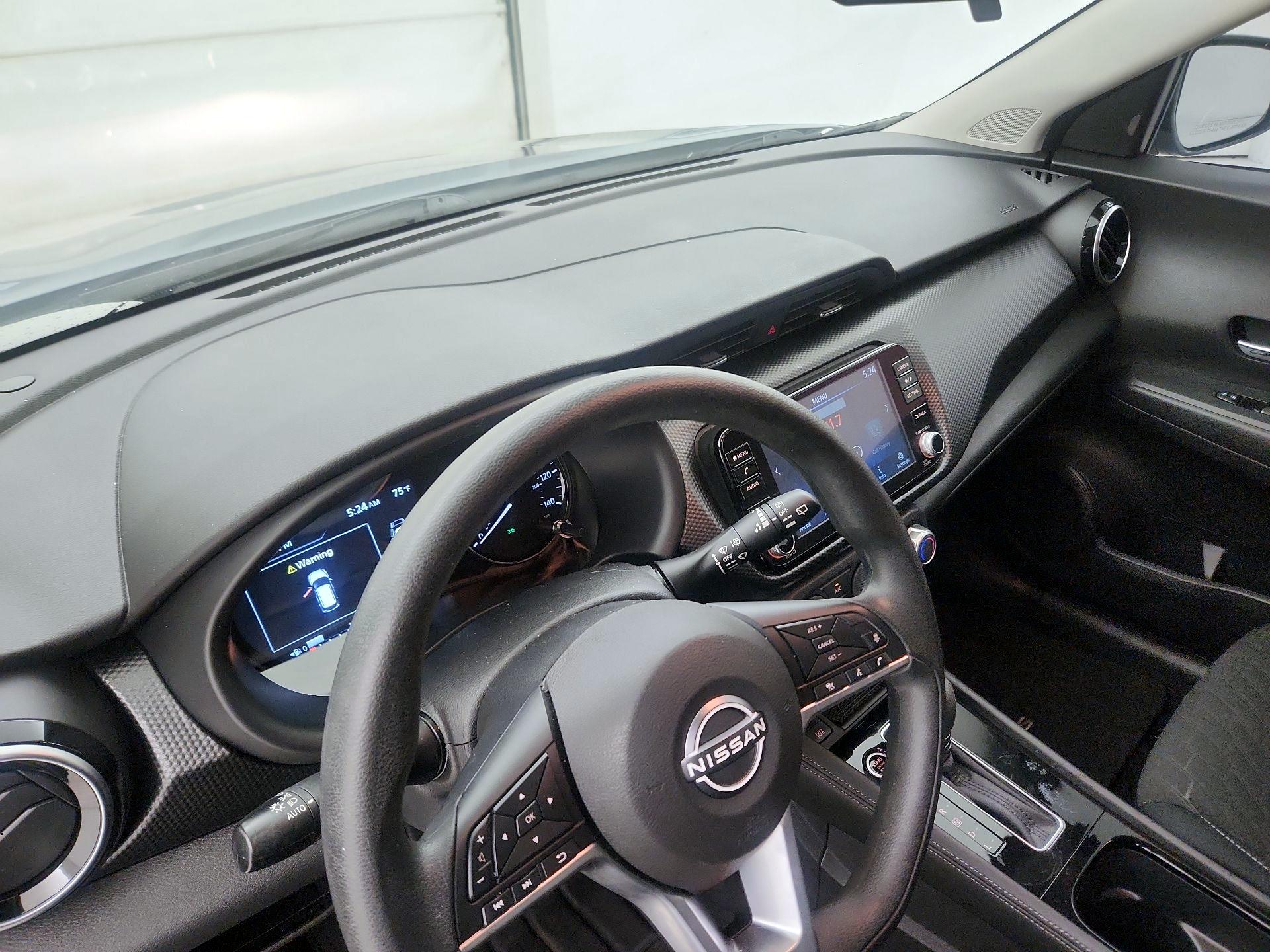 Thumbnail: 2023 Nissan Kicks - 9