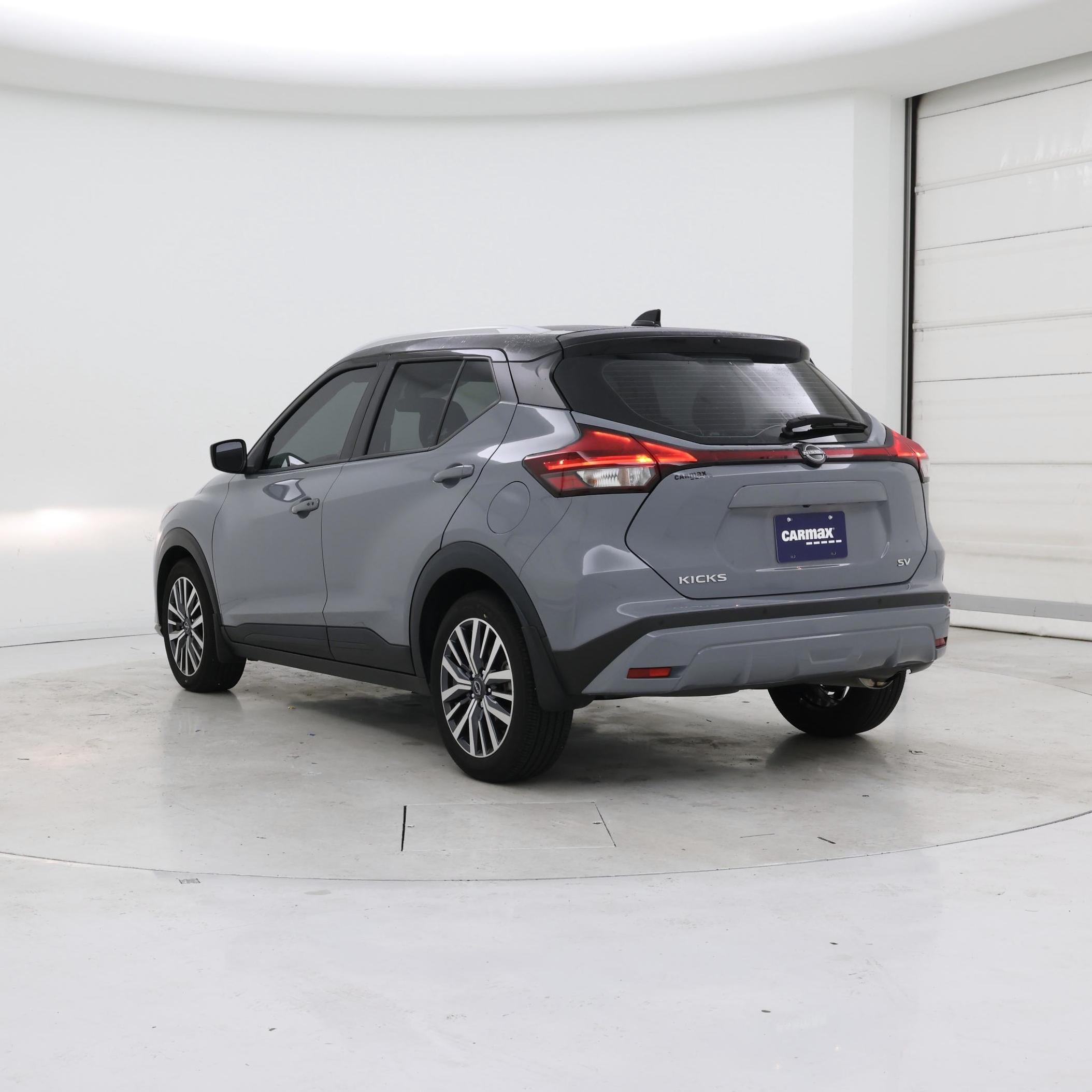 Thumbnail: 2023 Nissan Kicks - 2
