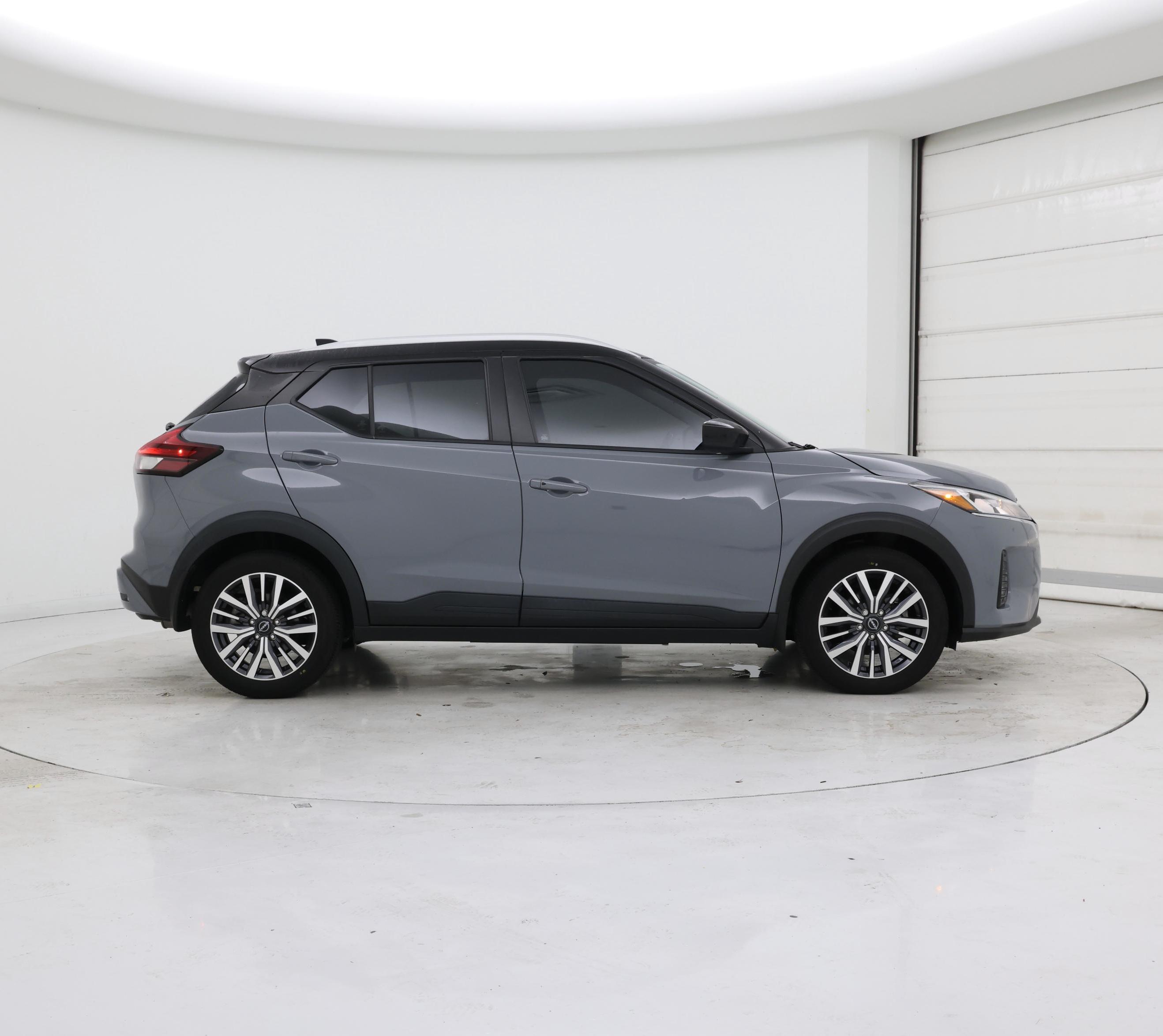 Thumbnail: 2023 Nissan Kicks - 7