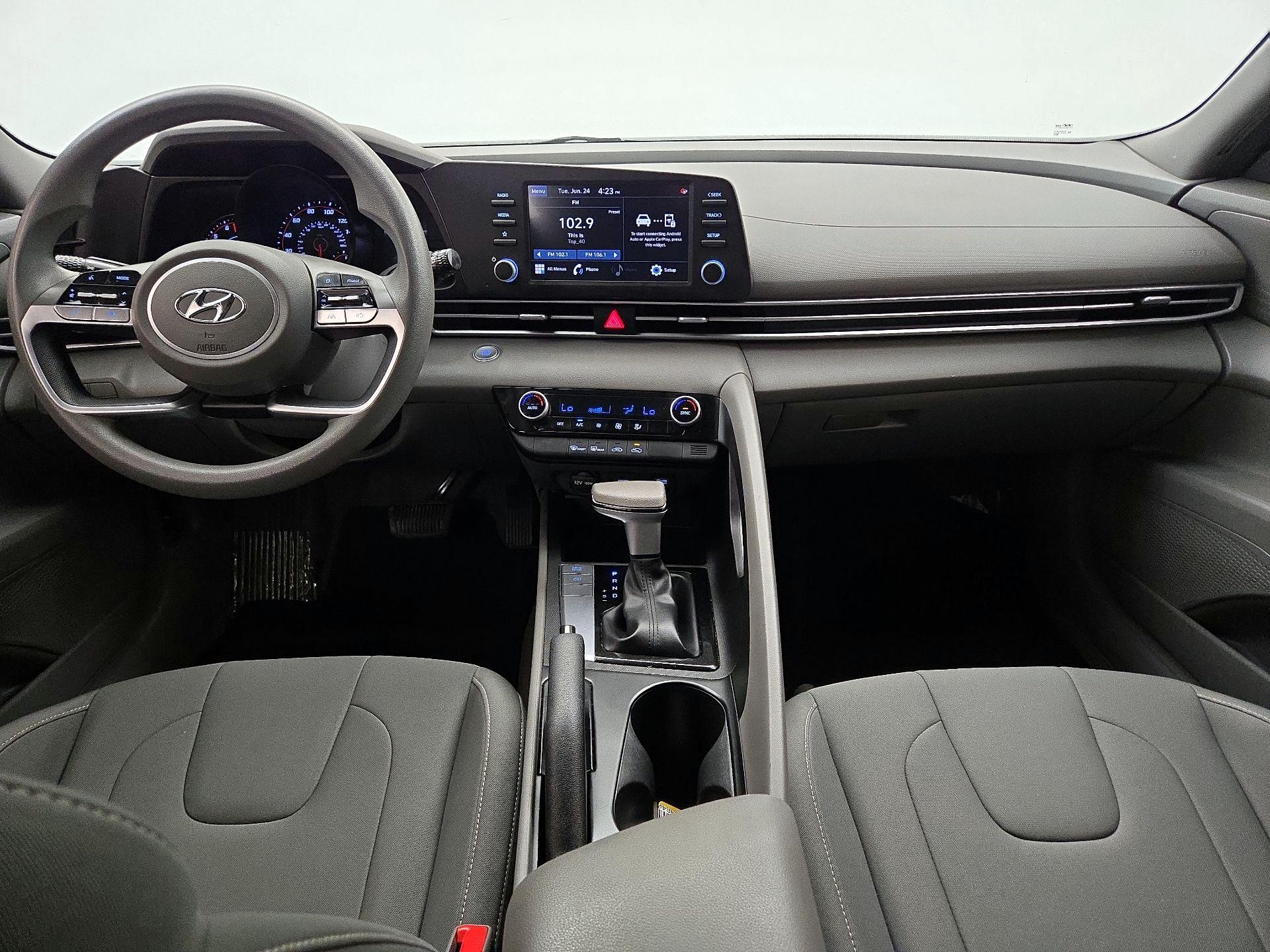 Thumbnail: 2023 Hyundai Elantra - 9