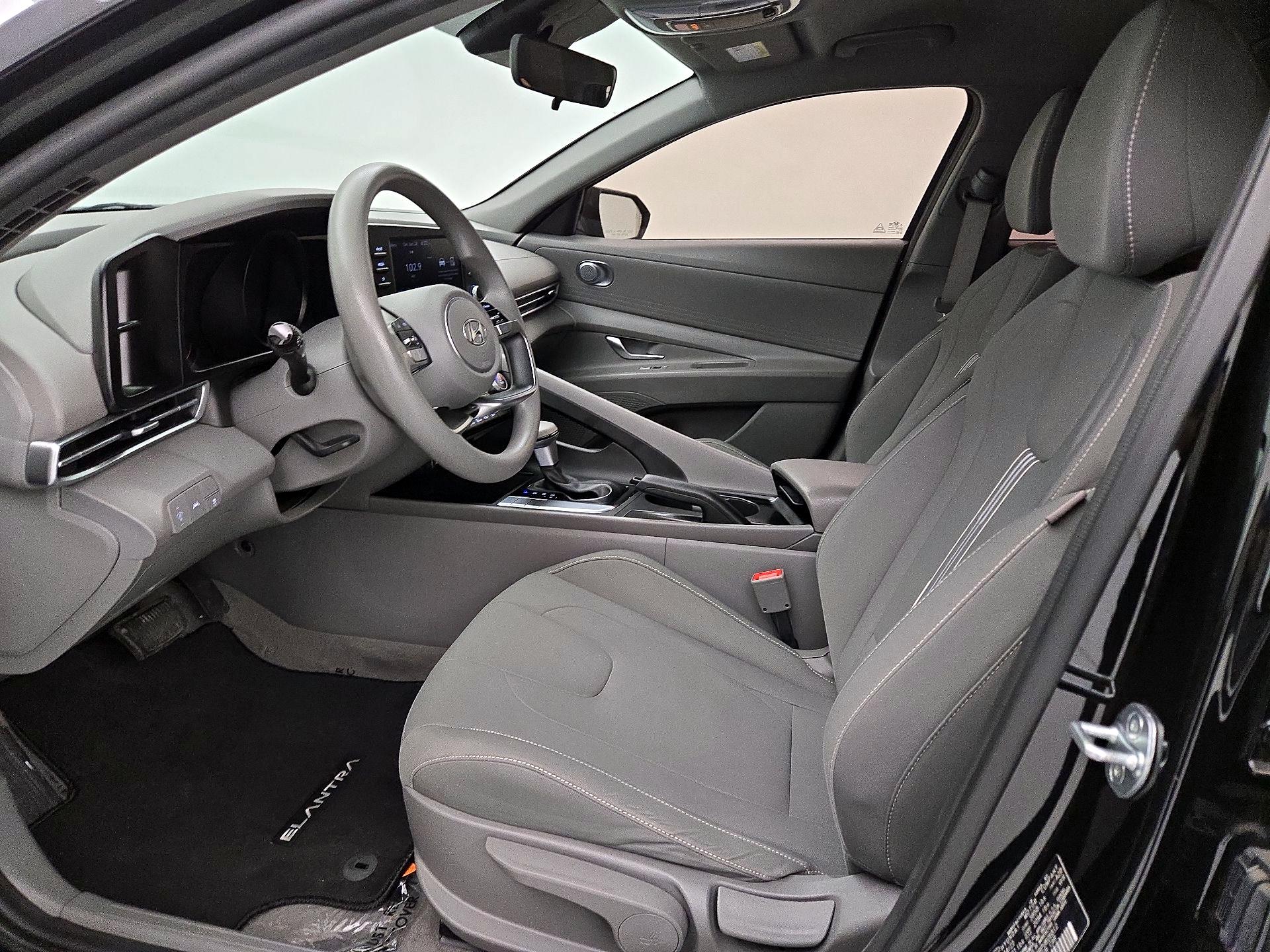 Thumbnail: 2023 Hyundai Elantra - 11