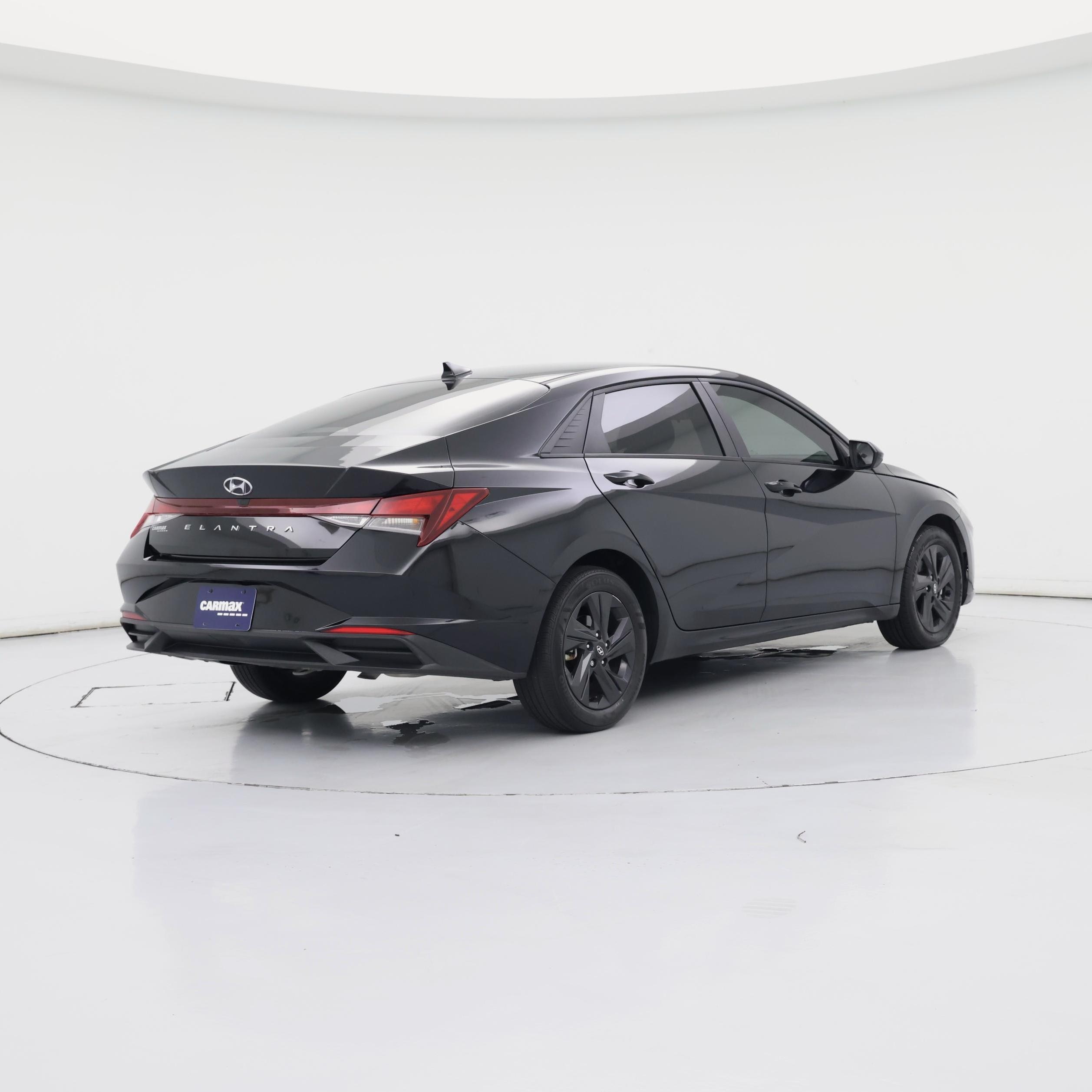 Thumbnail: 2023 Hyundai Elantra - 8
